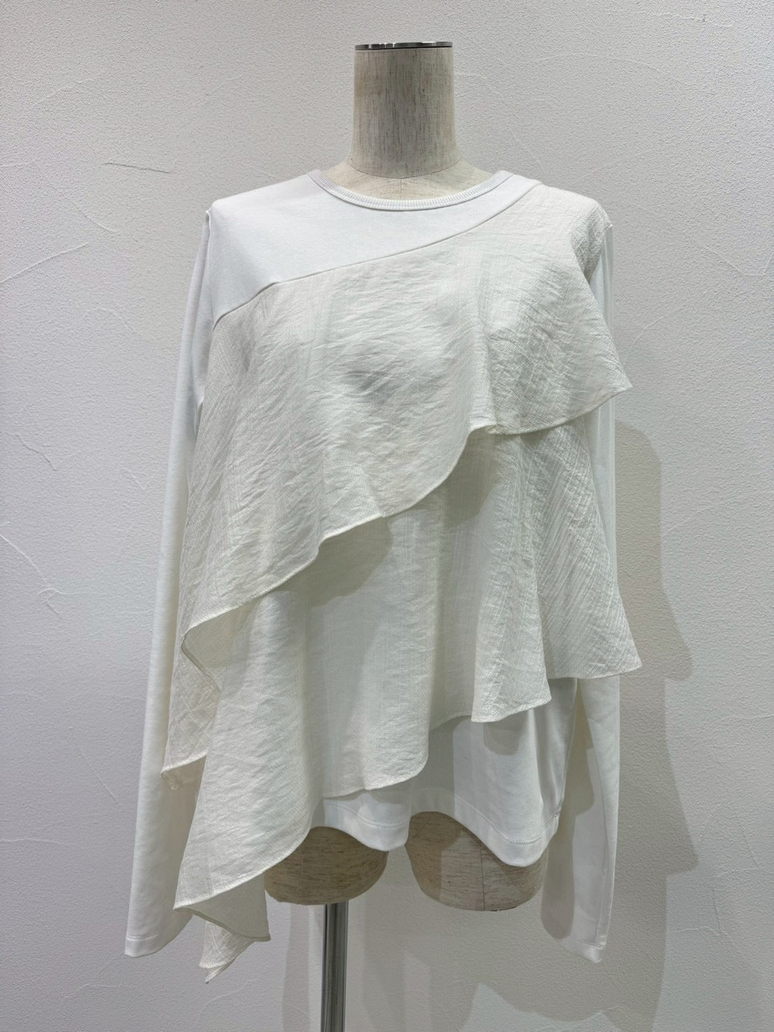 【CYAN tokyo 2026 AW VOL.1】アシメフリルコンビTOPS - Champdelarose