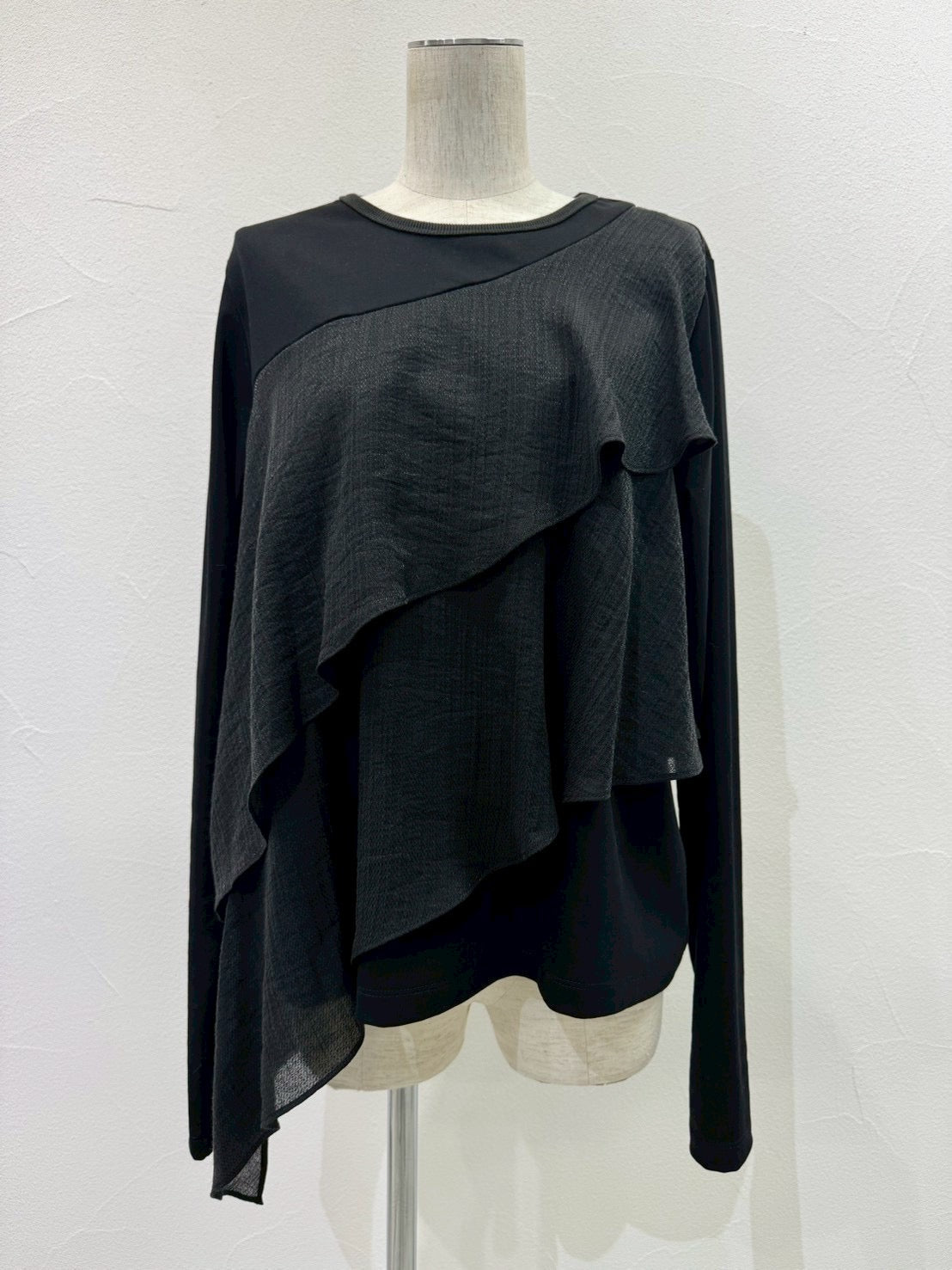【CYAN tokyo 2026 AW VOL.1】アシメフリルコンビTOPS - Champdelarose