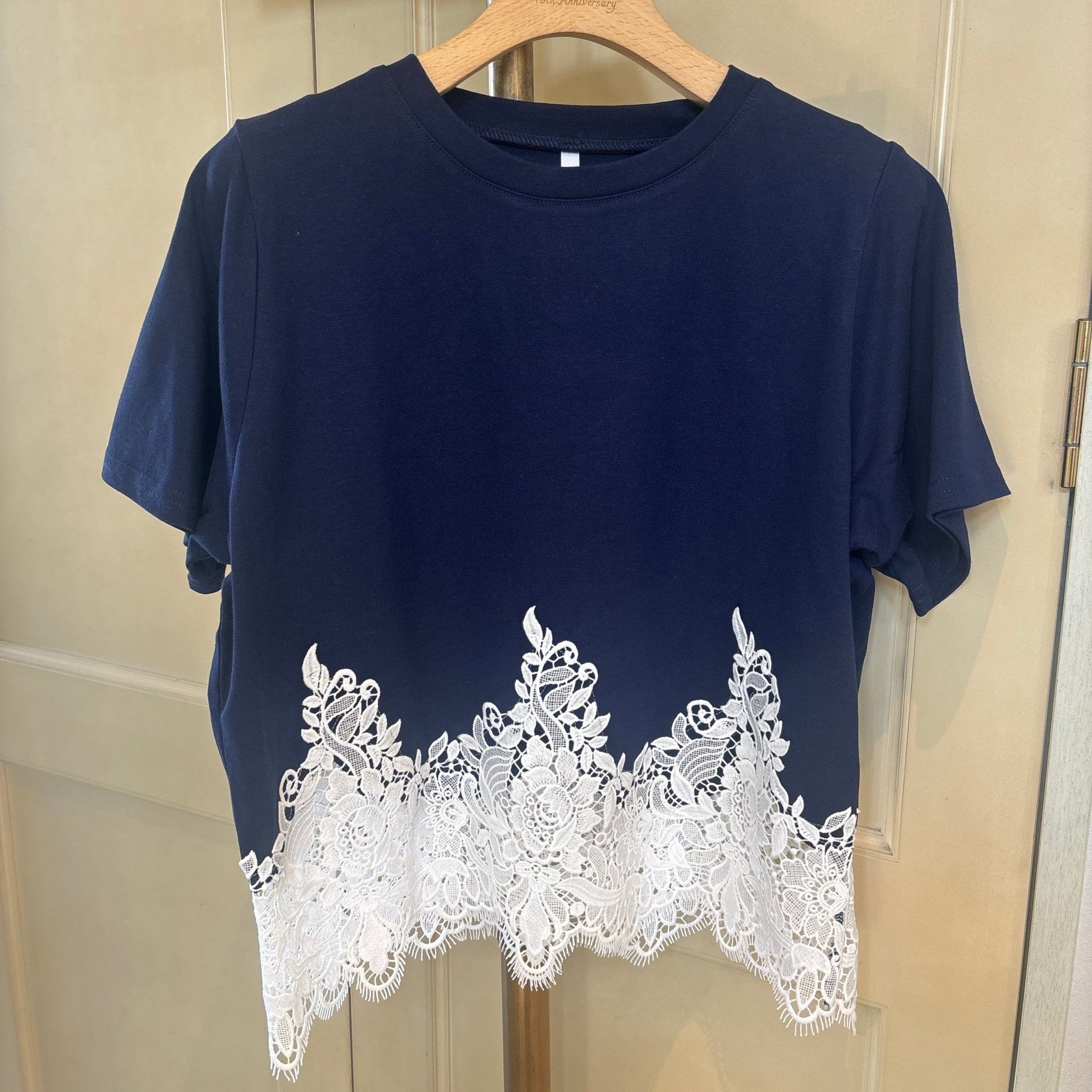 【Dignite Collier】裾レースTシャツ - Champdelarose