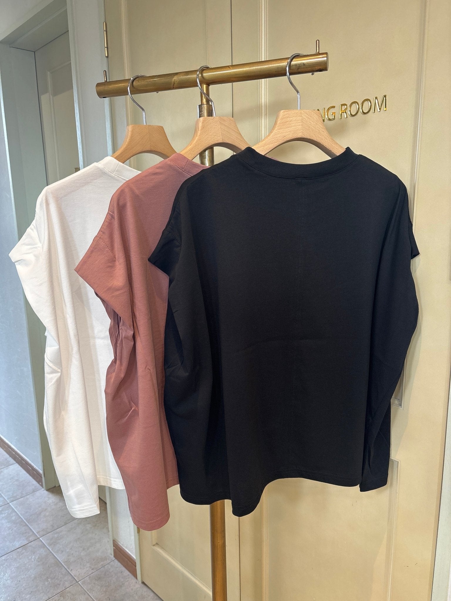 【Dignite Collier】フロッキープリントTシャツ - Champdelarose