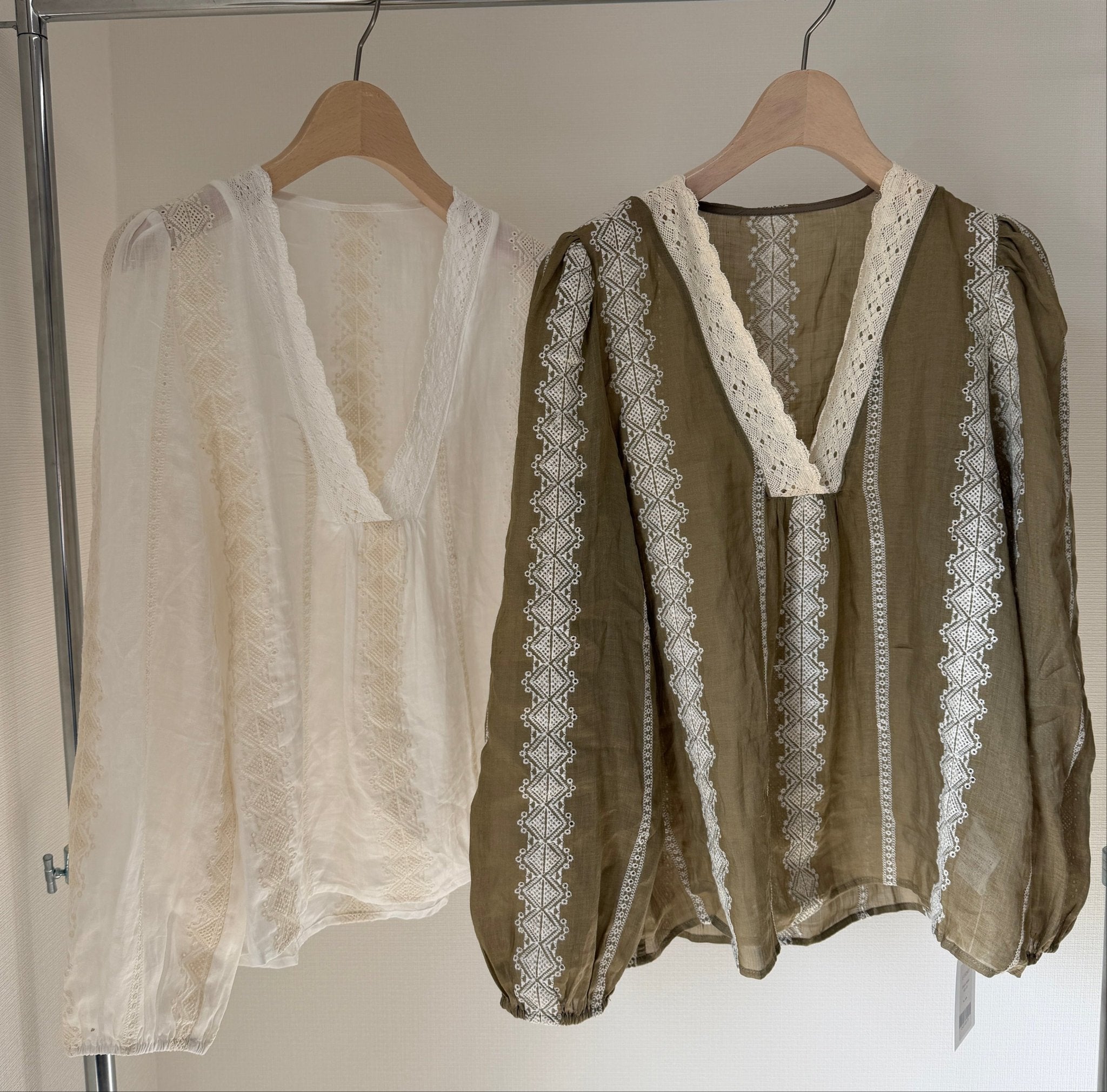 【ENII】デザイン刺繡レースブラウス - Champdelarose