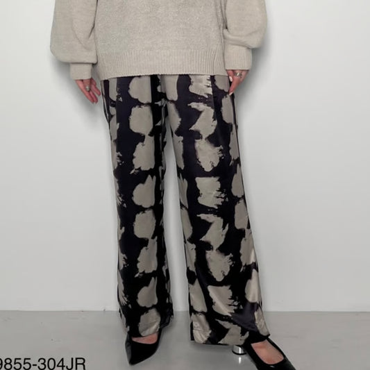【CHIGNON 2025 AUTUMN/WINTER】オリジナルモチーフ柄PT