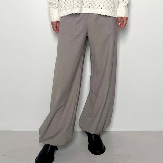 【CHIGNON 2025 AUTUMN/WINTER】TRフレアワークパンツ