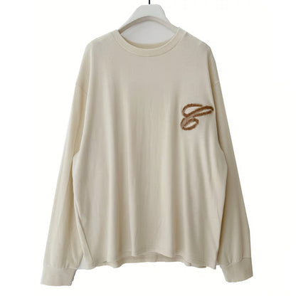 【CHIGNON 2025 AUTUMN/WINTER】モケモケ刺繍ロゴロンTee