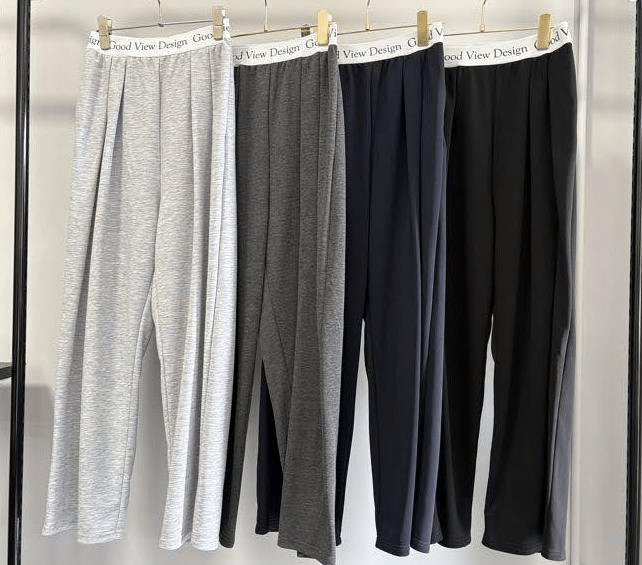 【GOOD VIEW DESIGN 2026 SPRING】BLACKウエストロゴゴムタックパンツ - Champdelarose