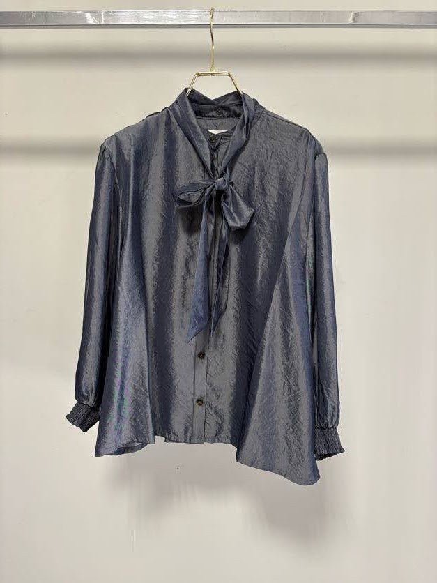 【GOOD VIEW DESIGN 2027 SS】ボウタイ取り外し可ブラウス - 2月下旬頃発送 - Champdelarose