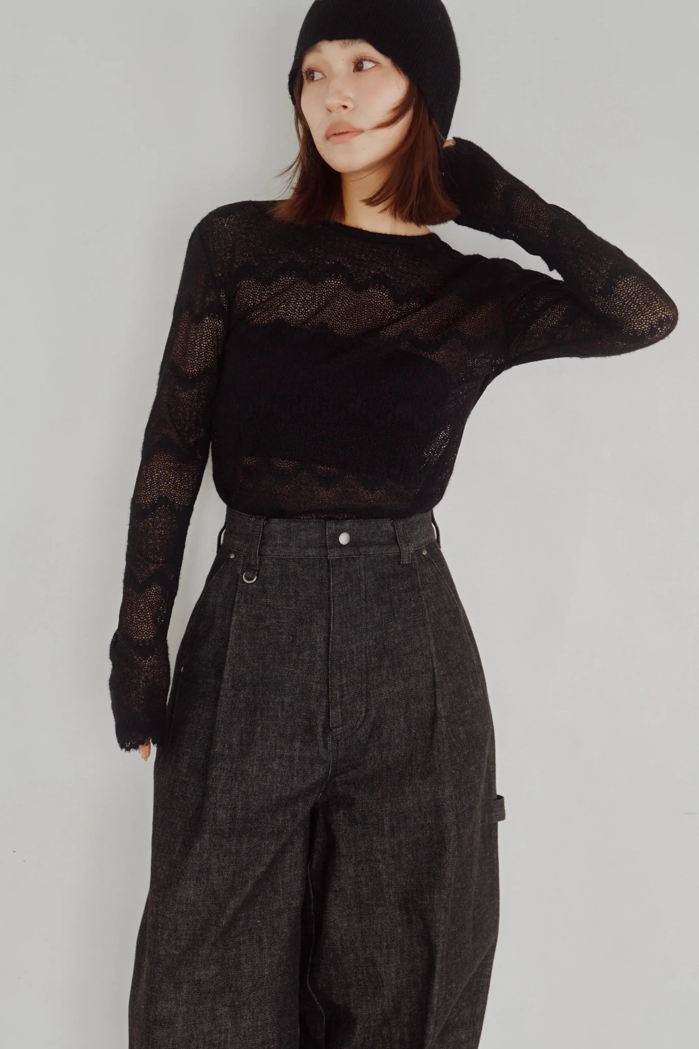 【Hella 2026 FALLWINTER COLLECTION】Flocked Lace Sheer Top - Champdelarose