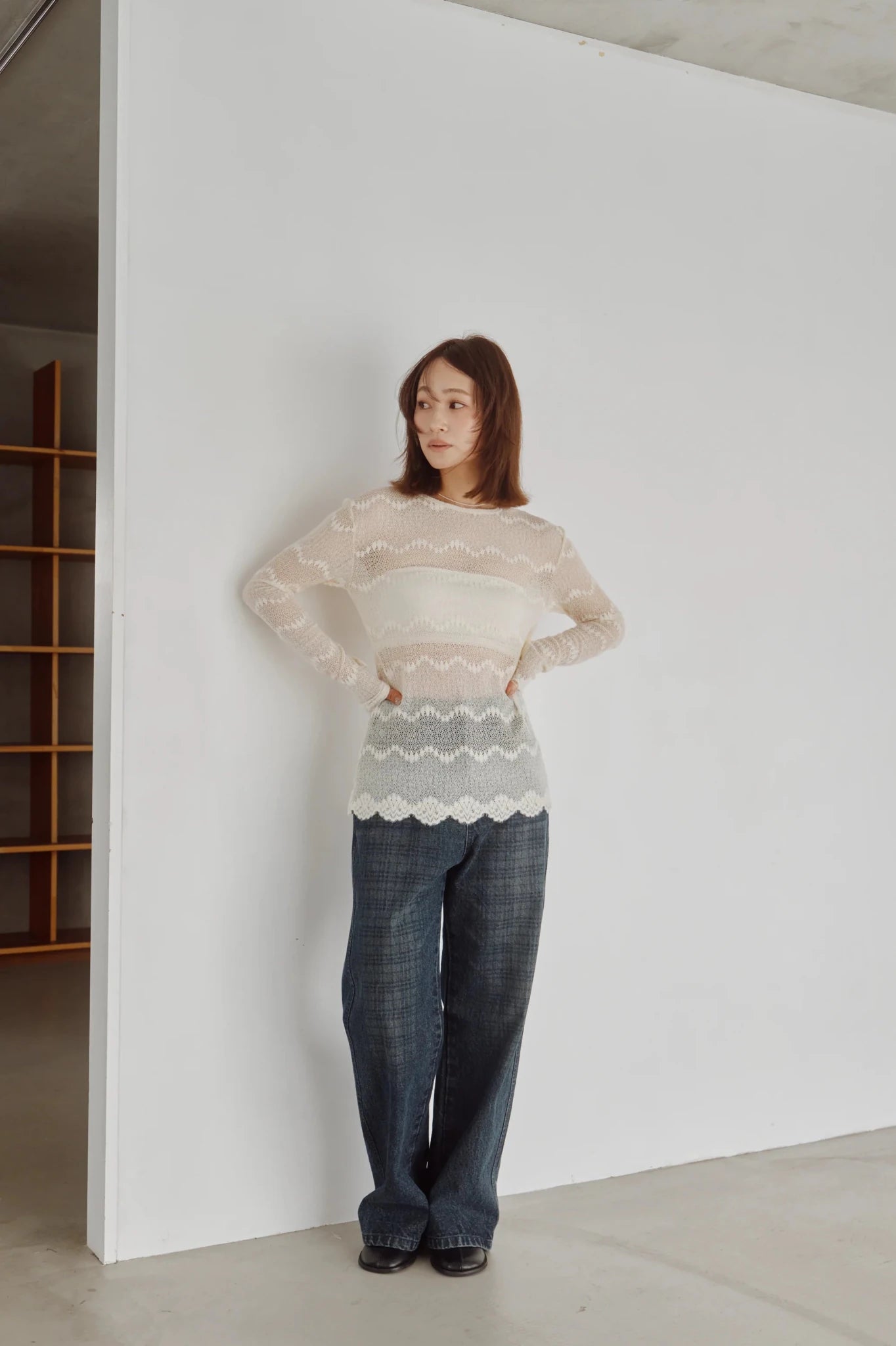 【Hella 2026 FALLWINTER COLLECTION】Flocked Lace Sheer Top - Champdelarose