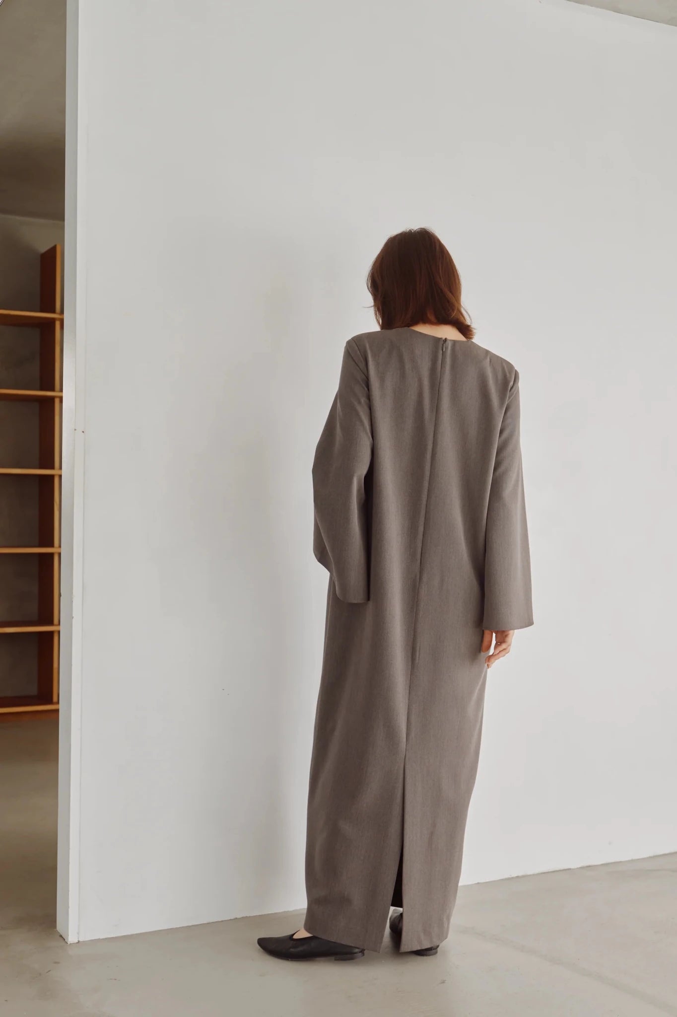 【Hella 2026 FALLWINTER COLLECTION】Flow Sleeve V Dress - Champdelarose