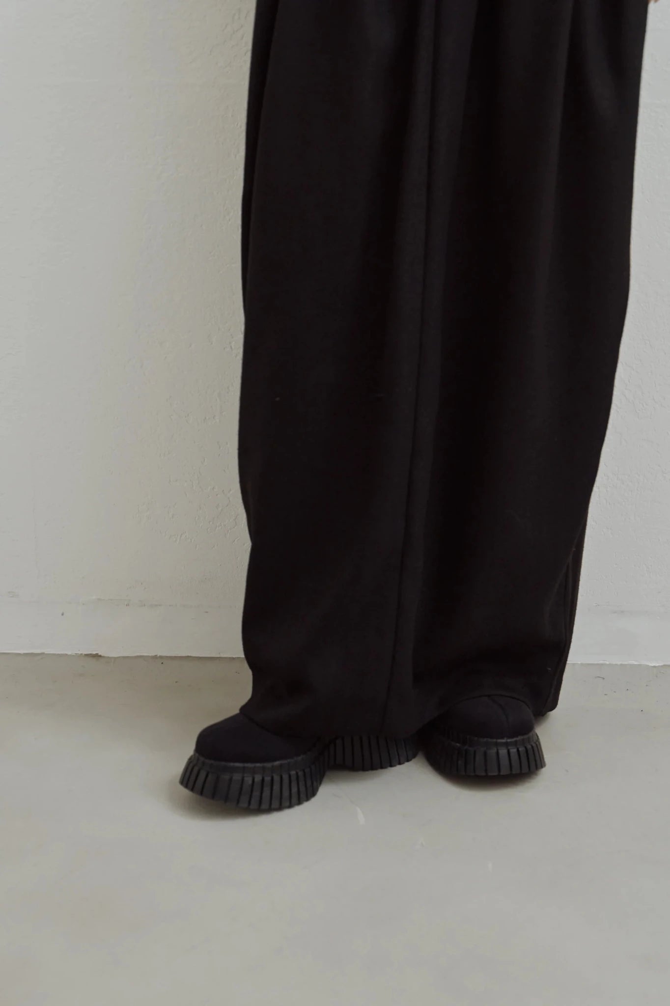 【Hella 2026 FALLWINTER COLLECTION】Herringbone Tweed Skirt - Champdelarose