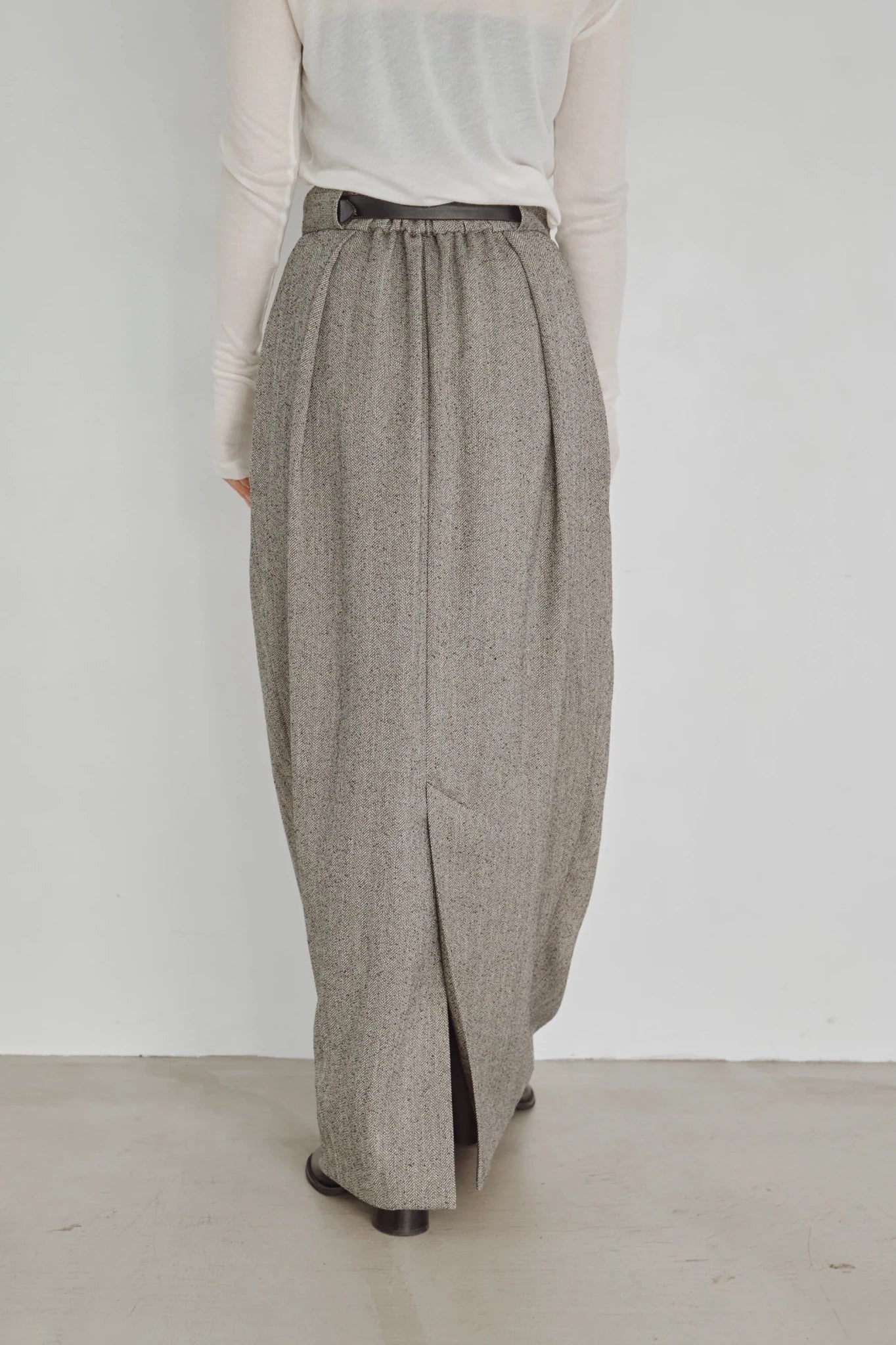 【Hella 2026 FALLWINTER COLLECTION】Herringbone Tweed Skirt - Champdelarose
