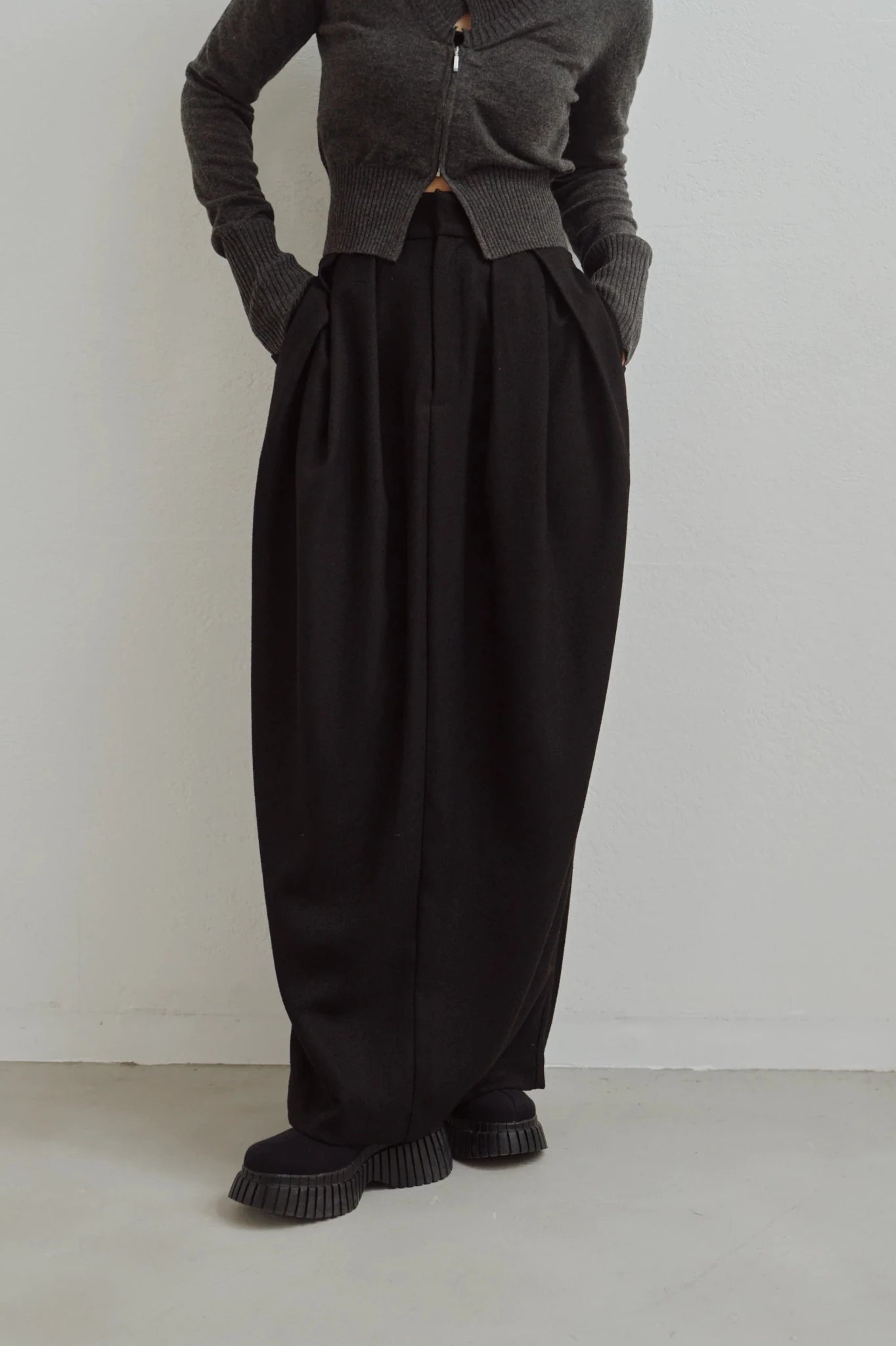 【Hella 2026 FALLWINTER COLLECTION】Herringbone Tweed Skirt - Champdelarose