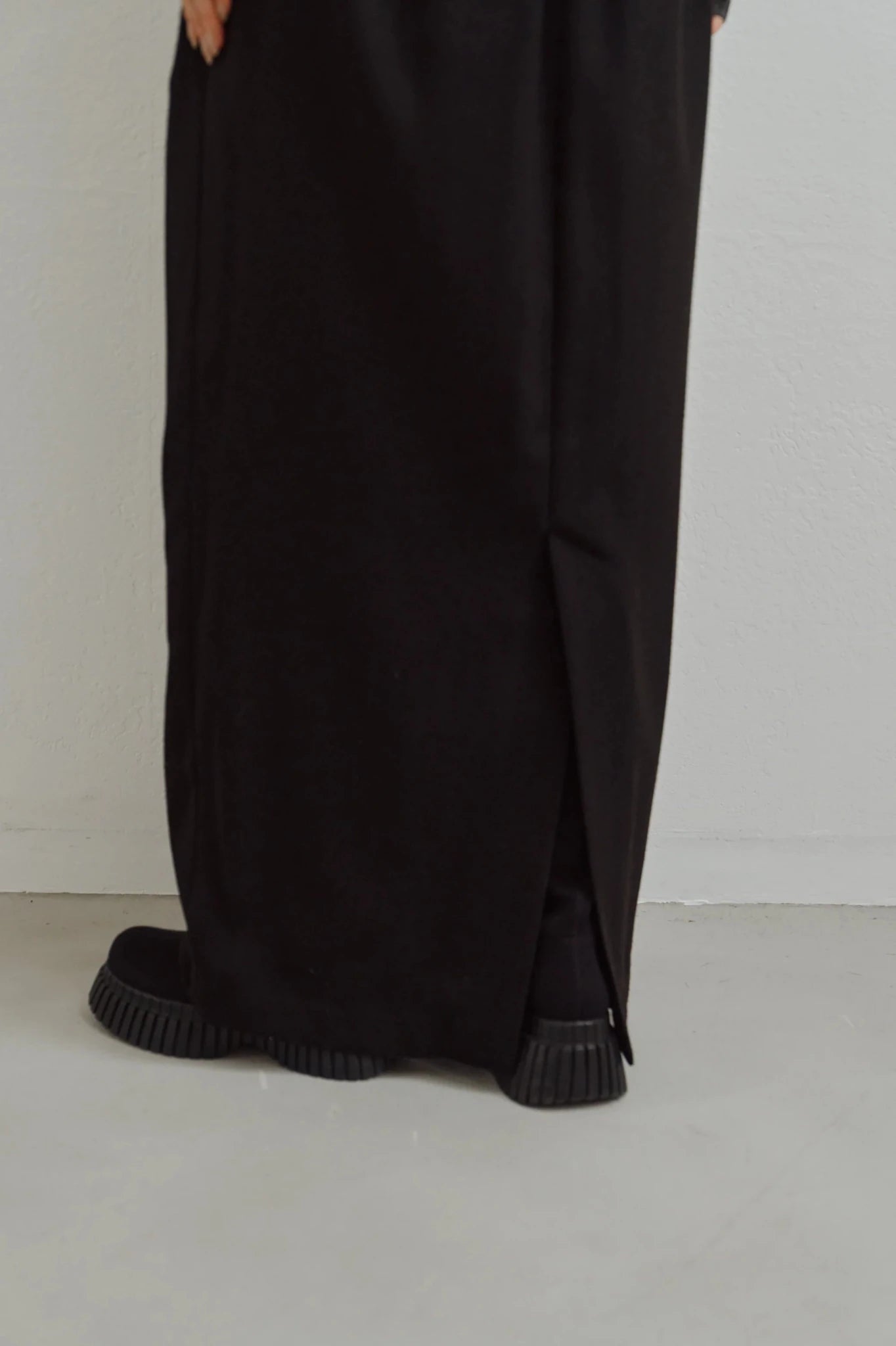 【Hella 2026 FALLWINTER COLLECTION】Herringbone Tweed Skirt - Champdelarose