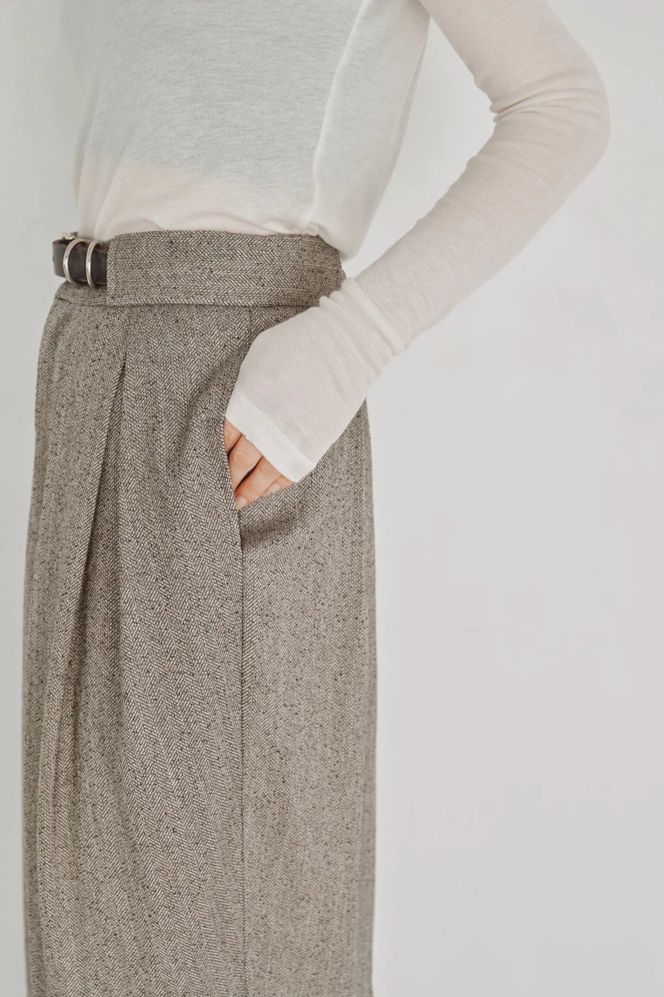 【Hella 2026 FALLWINTER COLLECTION】Herringbone Tweed Skirt - Champdelarose