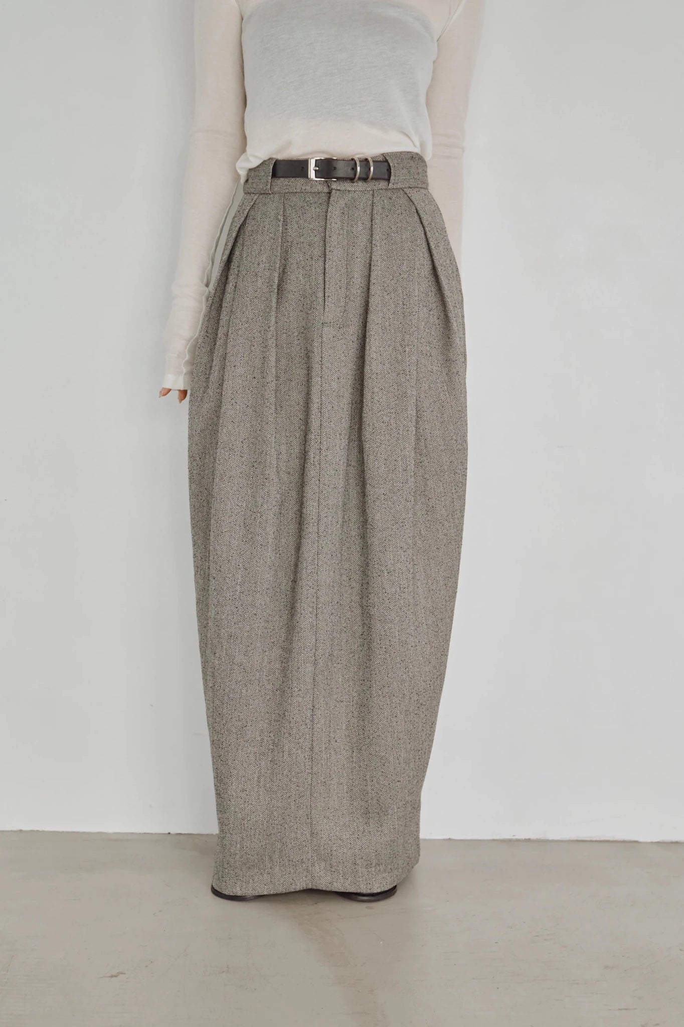 【Hella 2026 FALLWINTER COLLECTION】Herringbone Tweed Skirt - Champdelarose