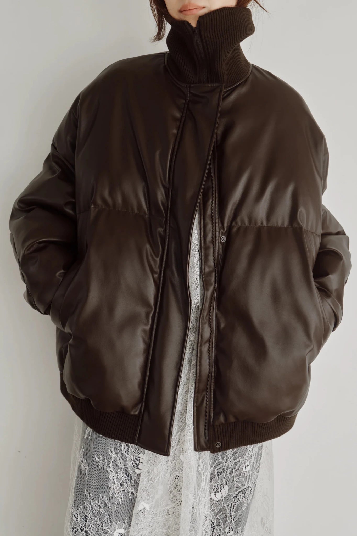 【Hella 2026 FALLWINTER COLLECTION】High Neck Padded Coat - Champdelarose