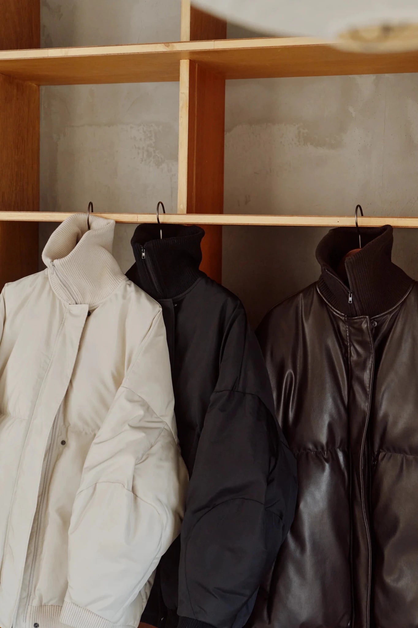 【Hella 2026 FALLWINTER COLLECTION】High Neck Padded Coat - Champdelarose