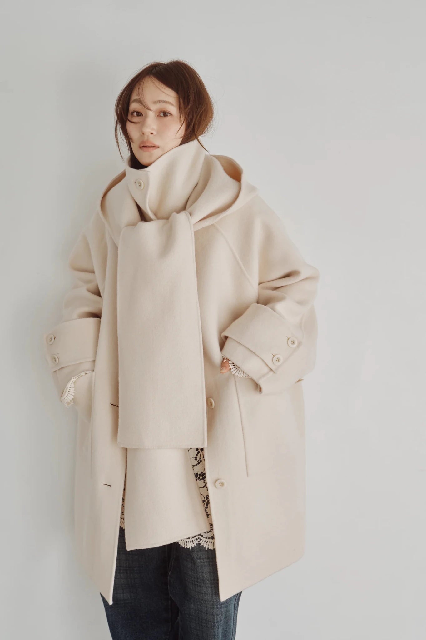 【Hella 2026 FALLWINTER COLLECTION】Hooded Stole Rever Coat - Champdelarose