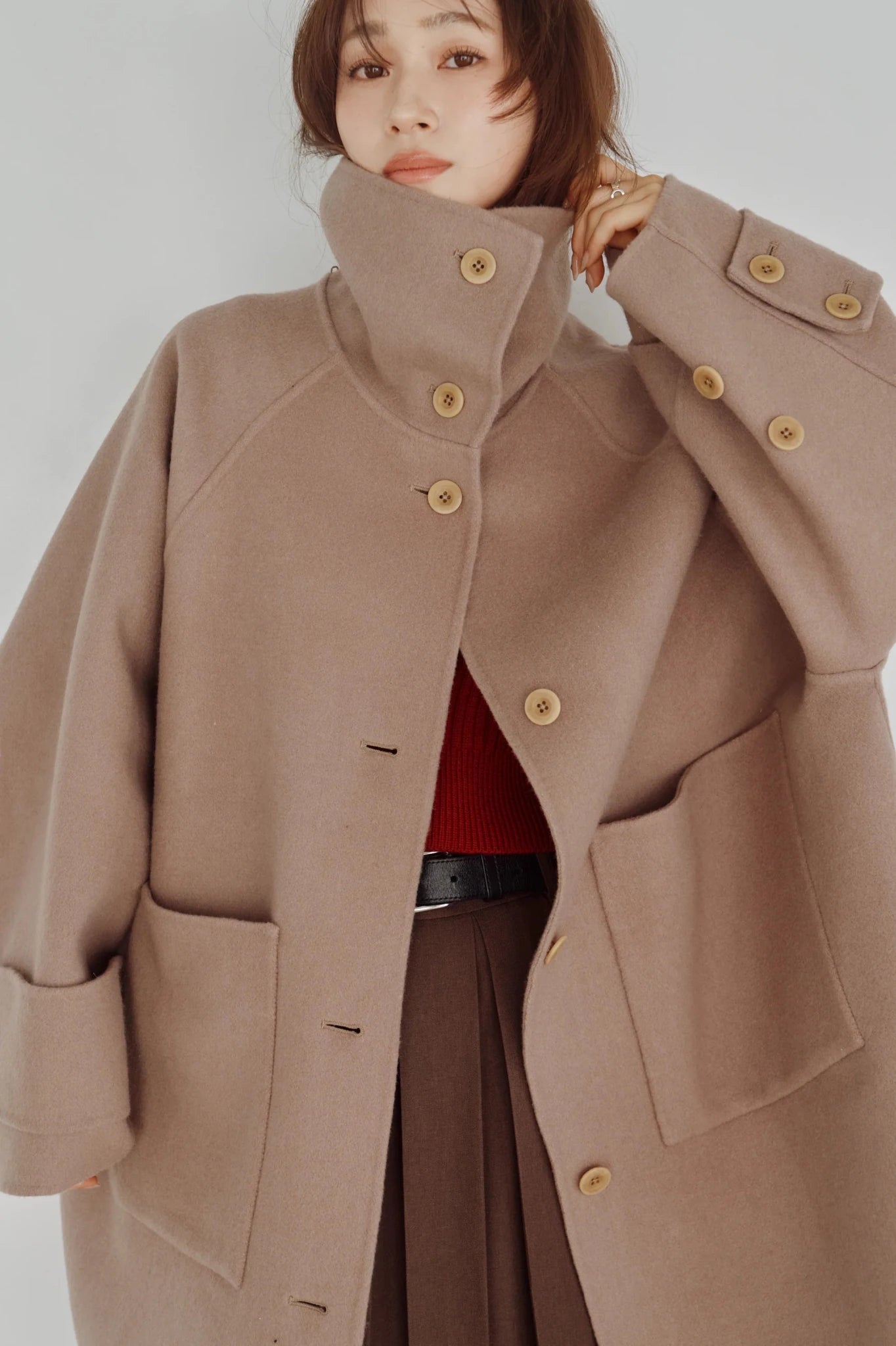【Hella 2026 FALLWINTER COLLECTION】Hooded Stole Rever Coat - Champdelarose