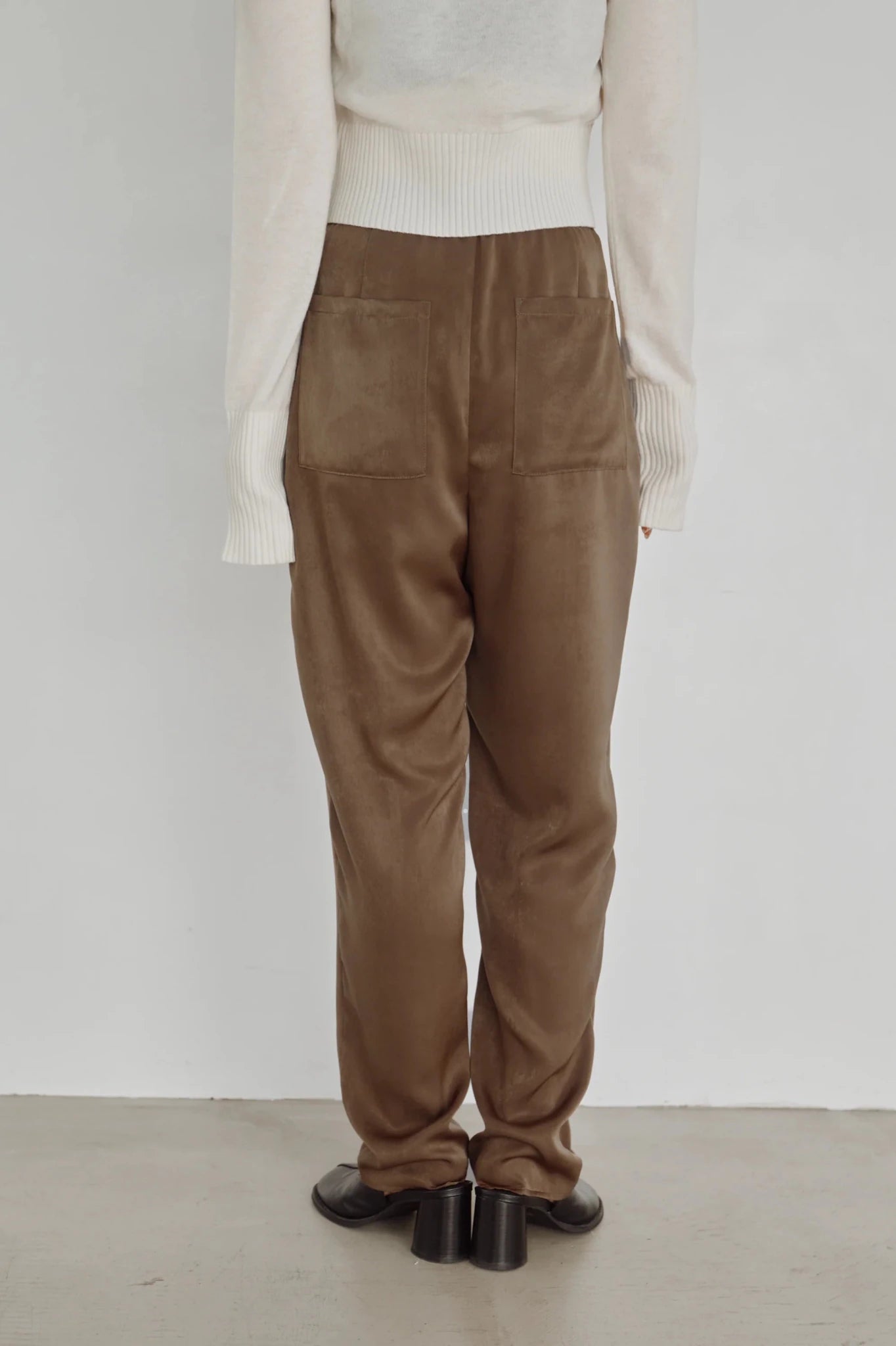 【Hella 2026 FALLWINTER COLLECTION】Pintuck Tapered Pants - Champdelarose