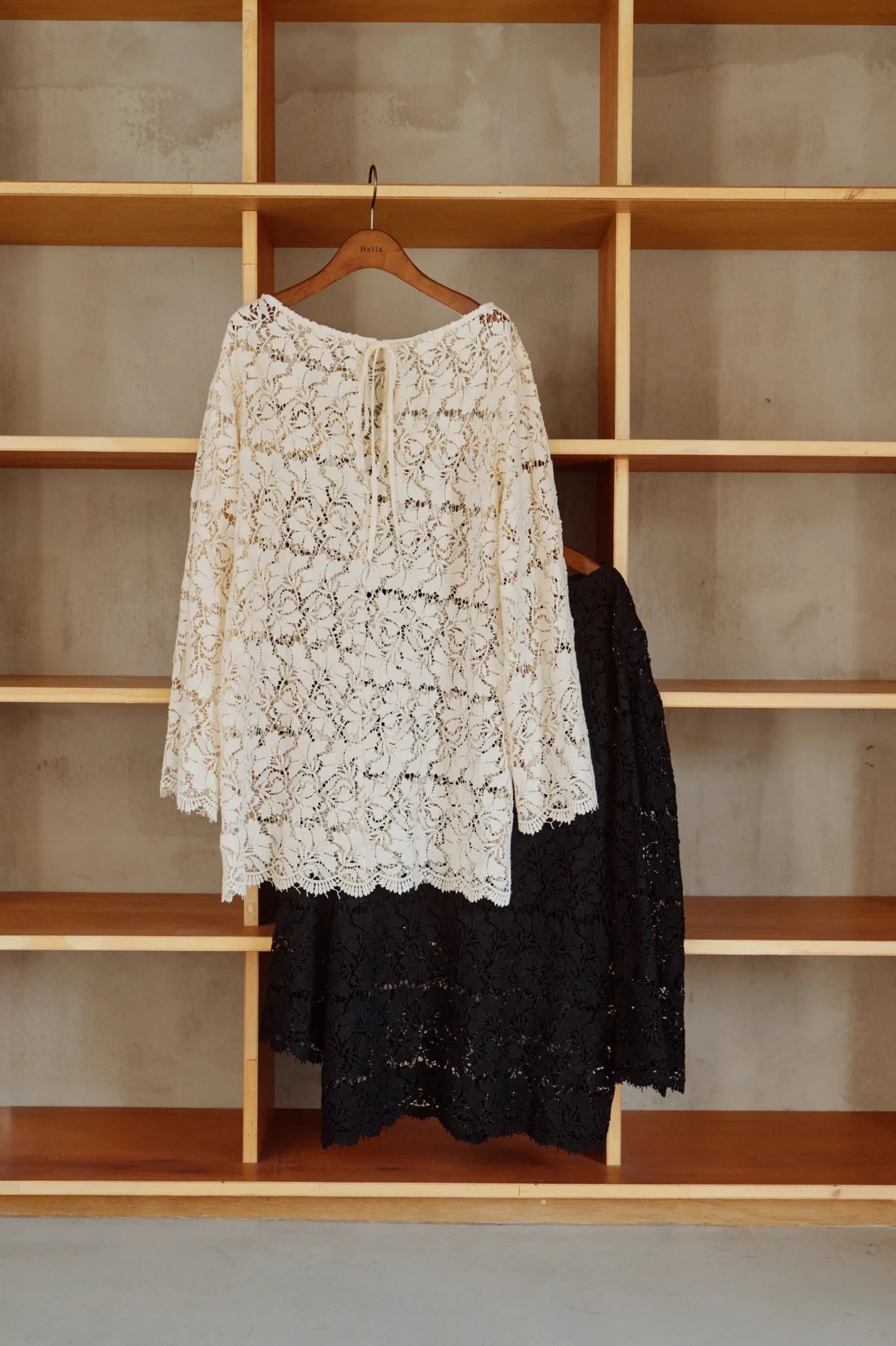 【Hella 2026 FALLWINTER COLLECTION】Scalloped Lace Top - Champdelarose