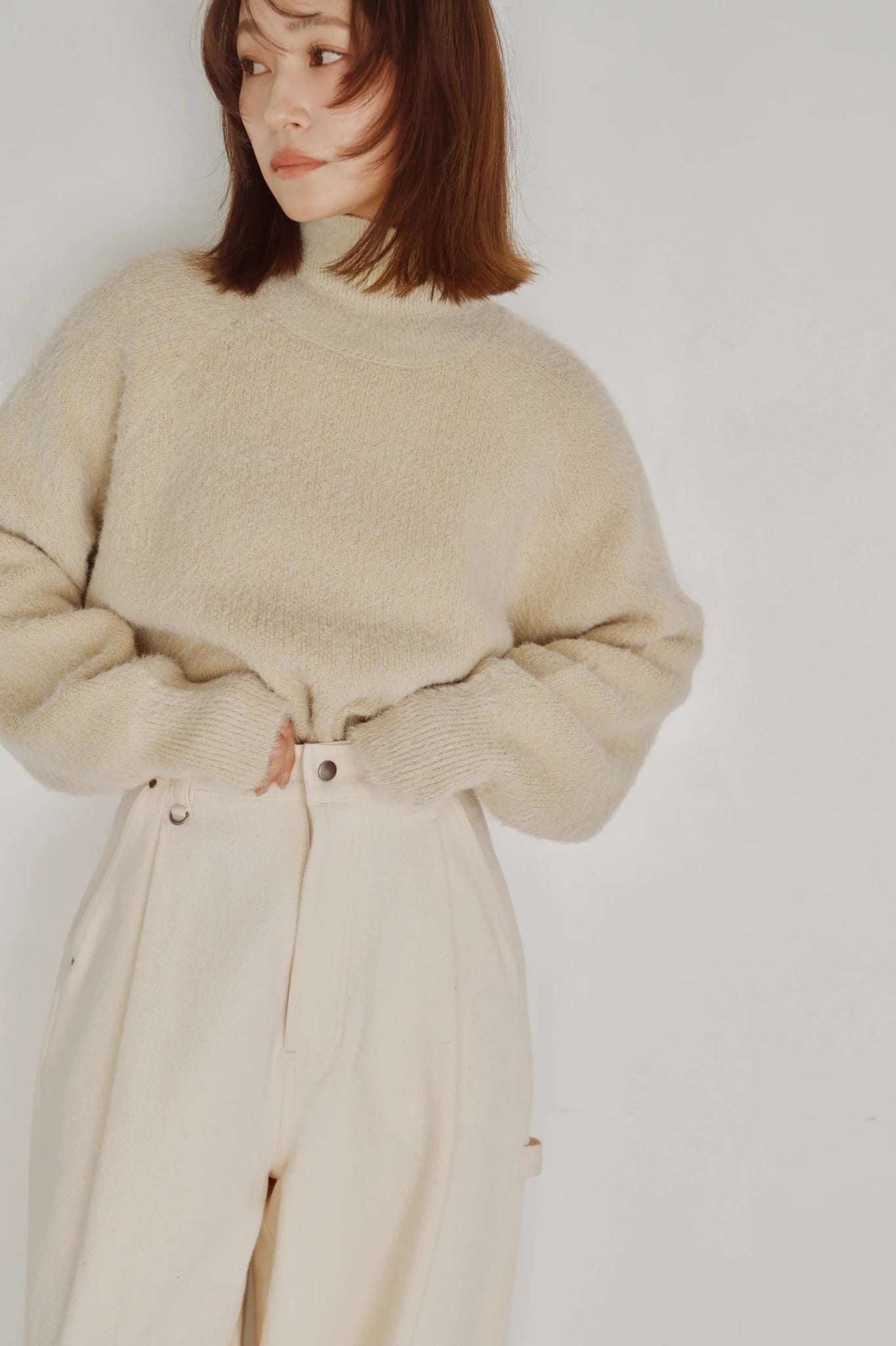 【Hella 2026 FALLWINTER COLLECTION】Shaggy High Neck Knit Top - Champdelarose