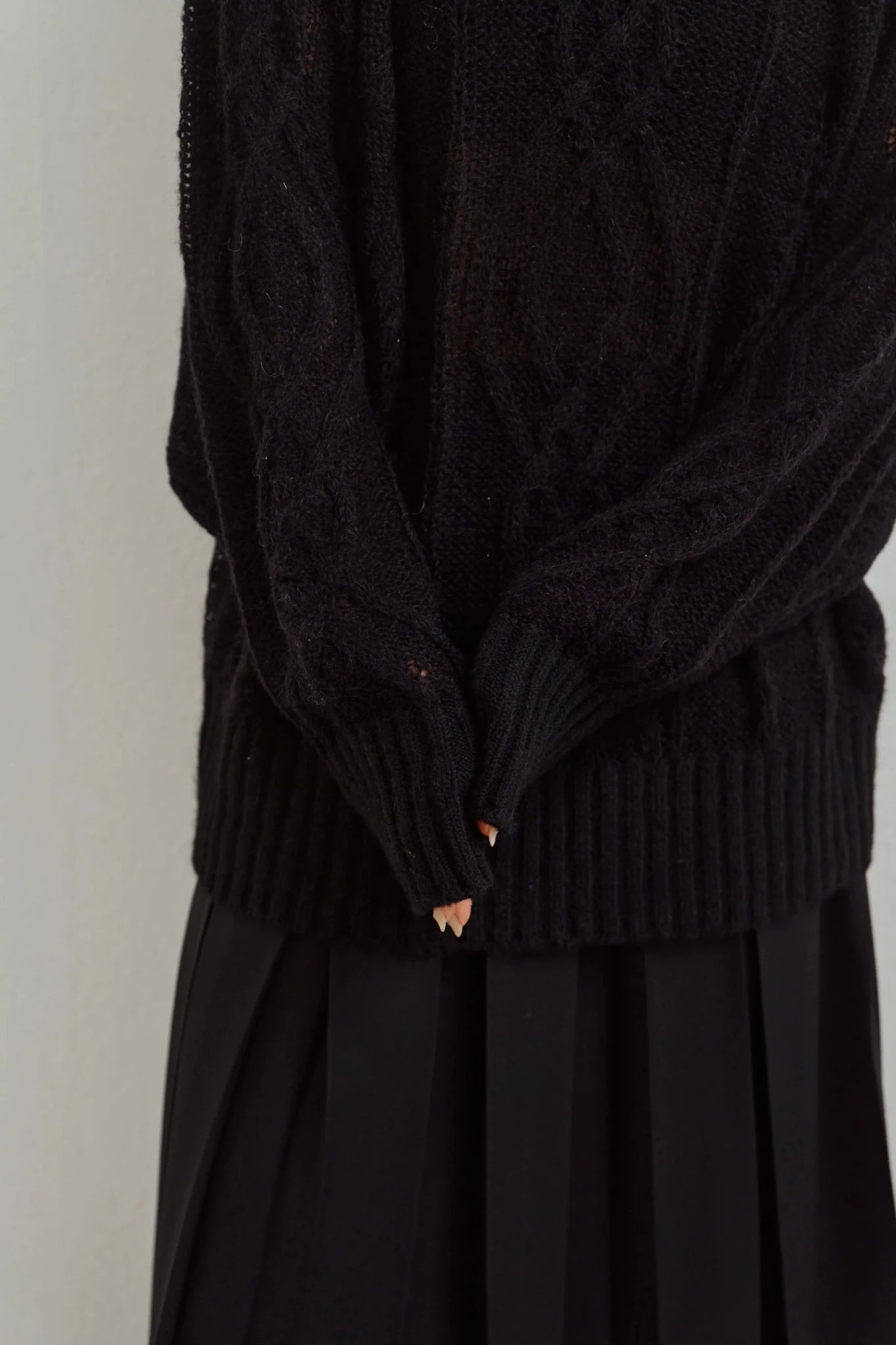【Hella 2026 FALLWINTER COLLECTION】Sheer Cable Knit Top - Champdelarose