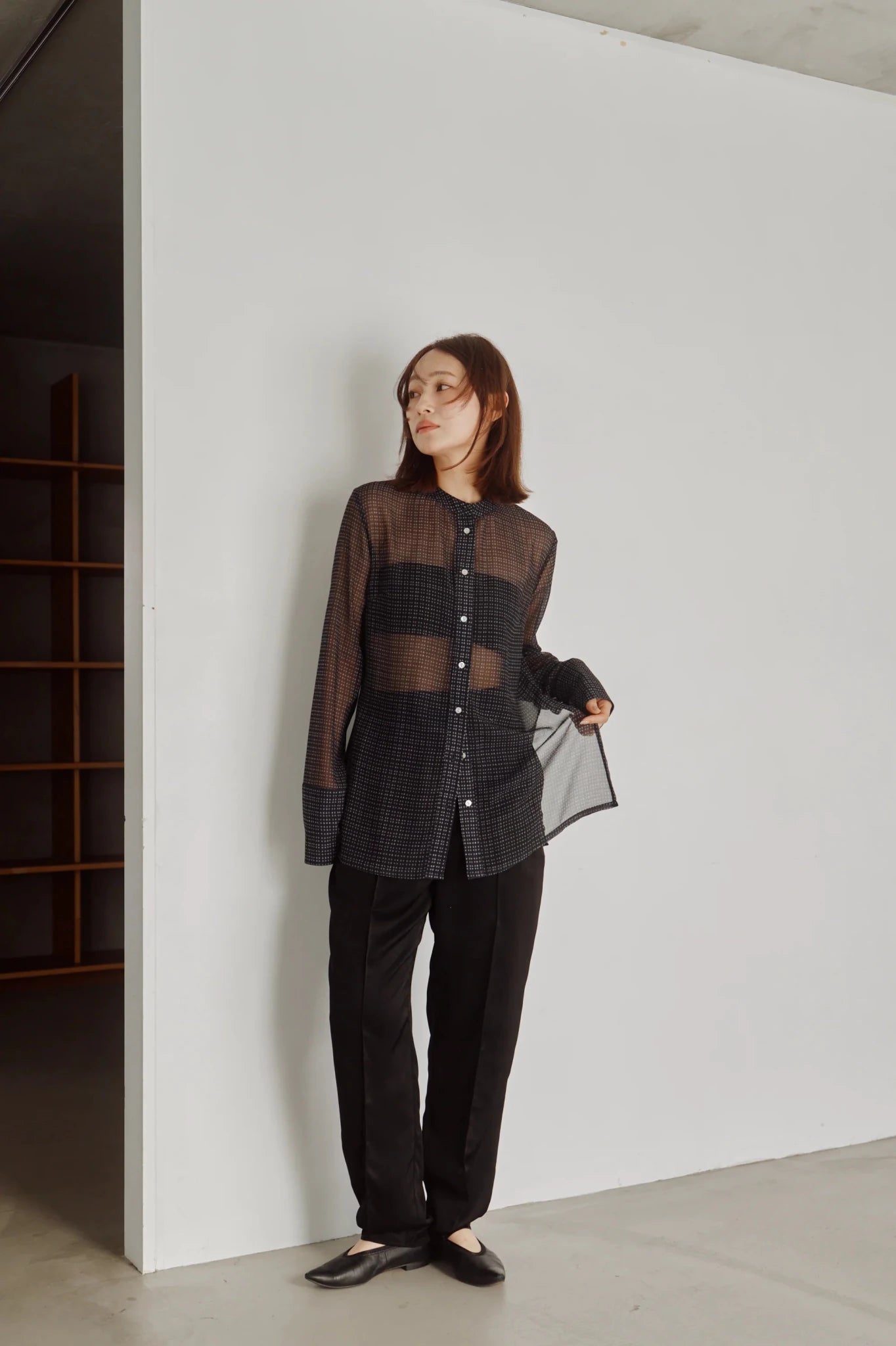 【Hella 2026 FALLWINTER COLLECTION】Sheer Check Slim Shirt - Champdelarose
