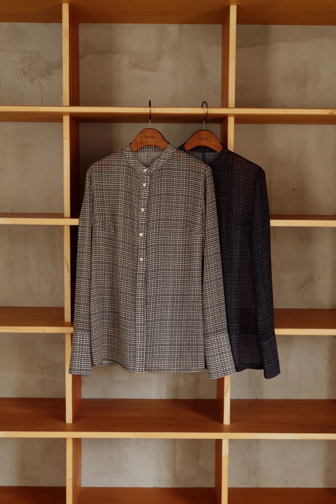 【Hella 2026 FALLWINTER COLLECTION】Sheer Check Slim Shirt - Champdelarose