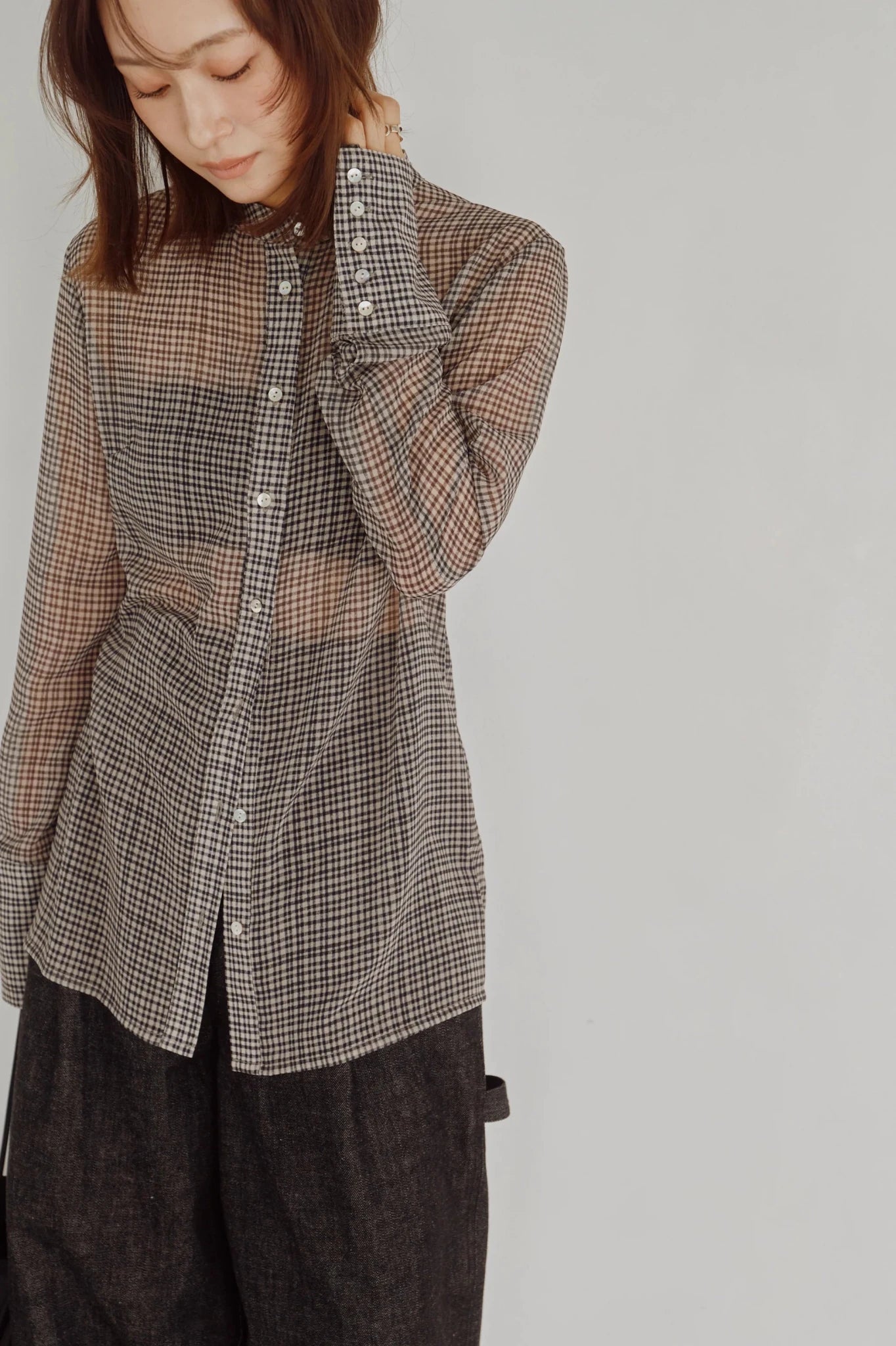 【Hella 2026 FALLWINTER COLLECTION】Sheer Check Slim Shirt - Champdelarose
