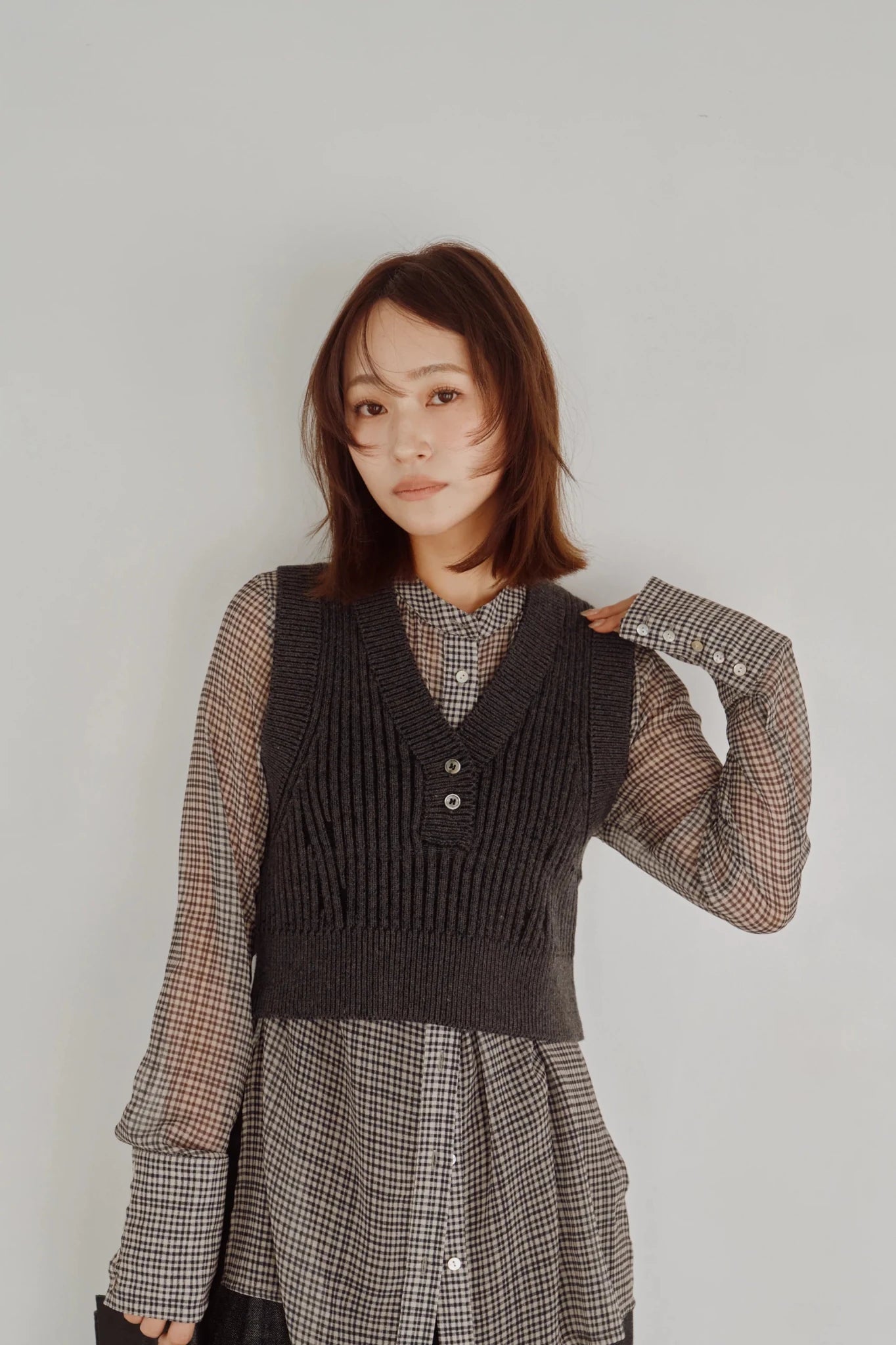 【Hella 2026 FALLWINTER COLLECTION】Sheer Check Slim Shirt - Champdelarose