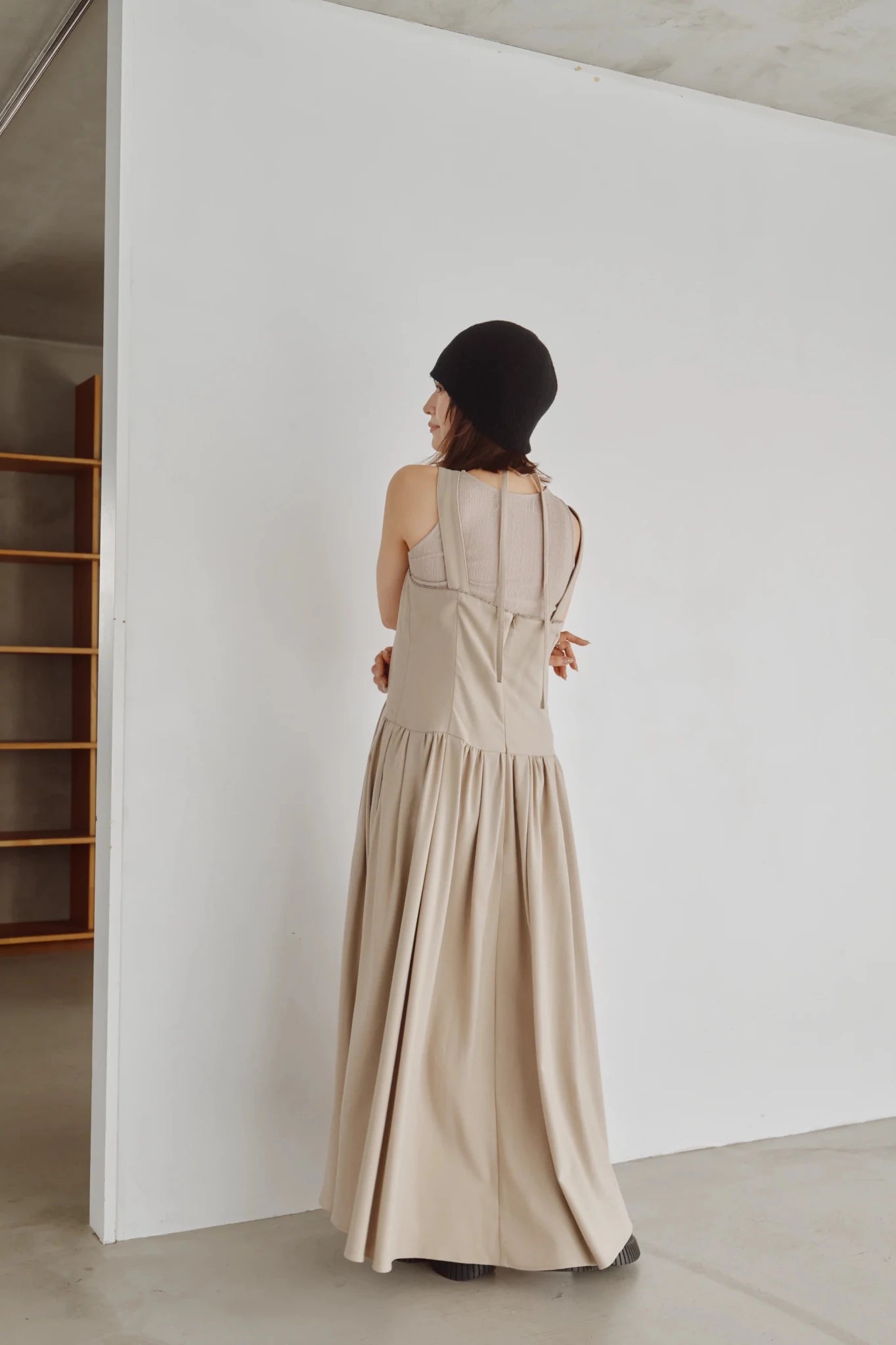 【Hella 2026 FALLWINTER COLLECTION】Tulle Insert V Dress - Champdelarose