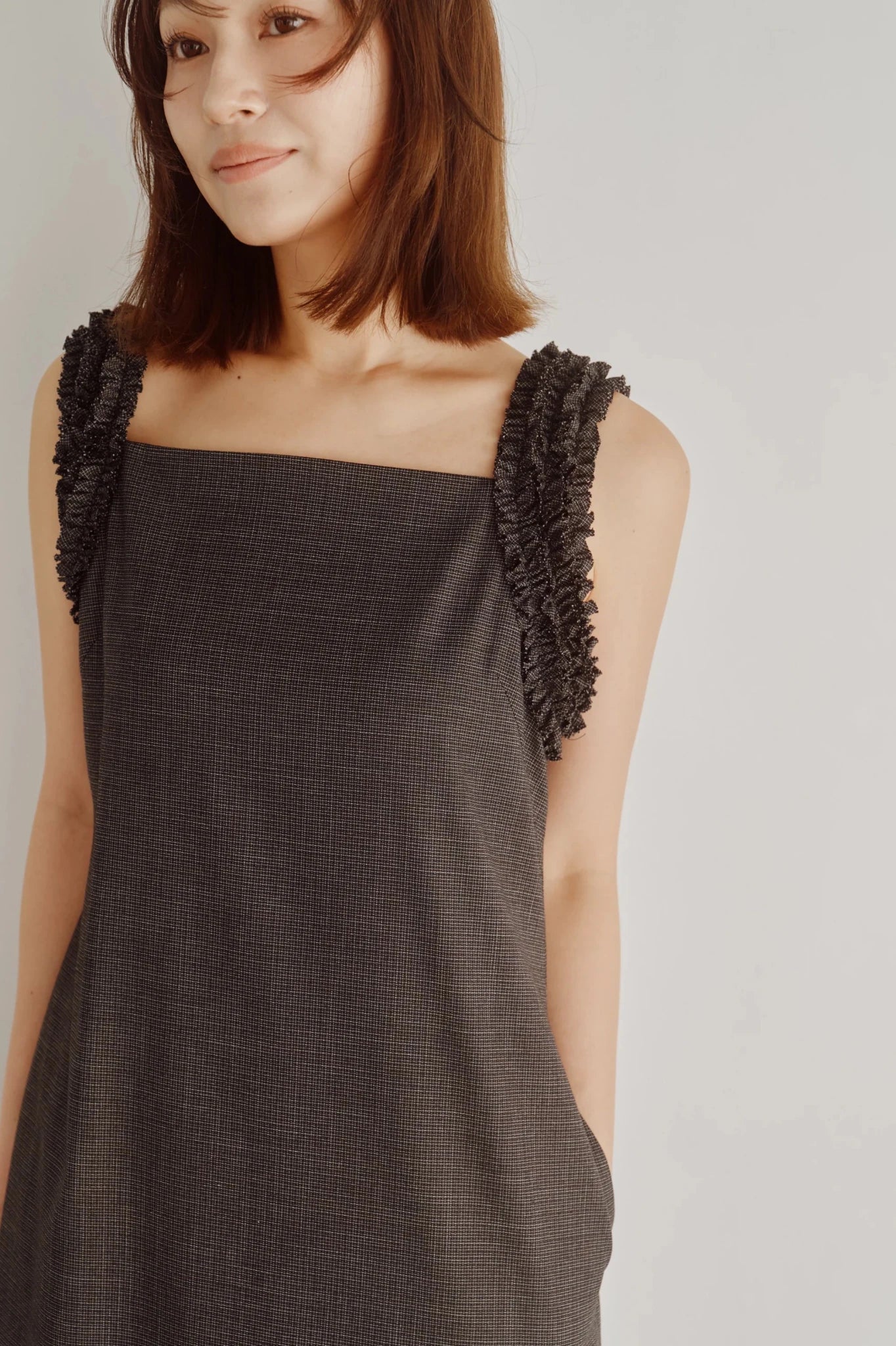 【Hella 2026 FALLWINTER COLLECTION】Tweed Frill Column Dress - Champdelarose