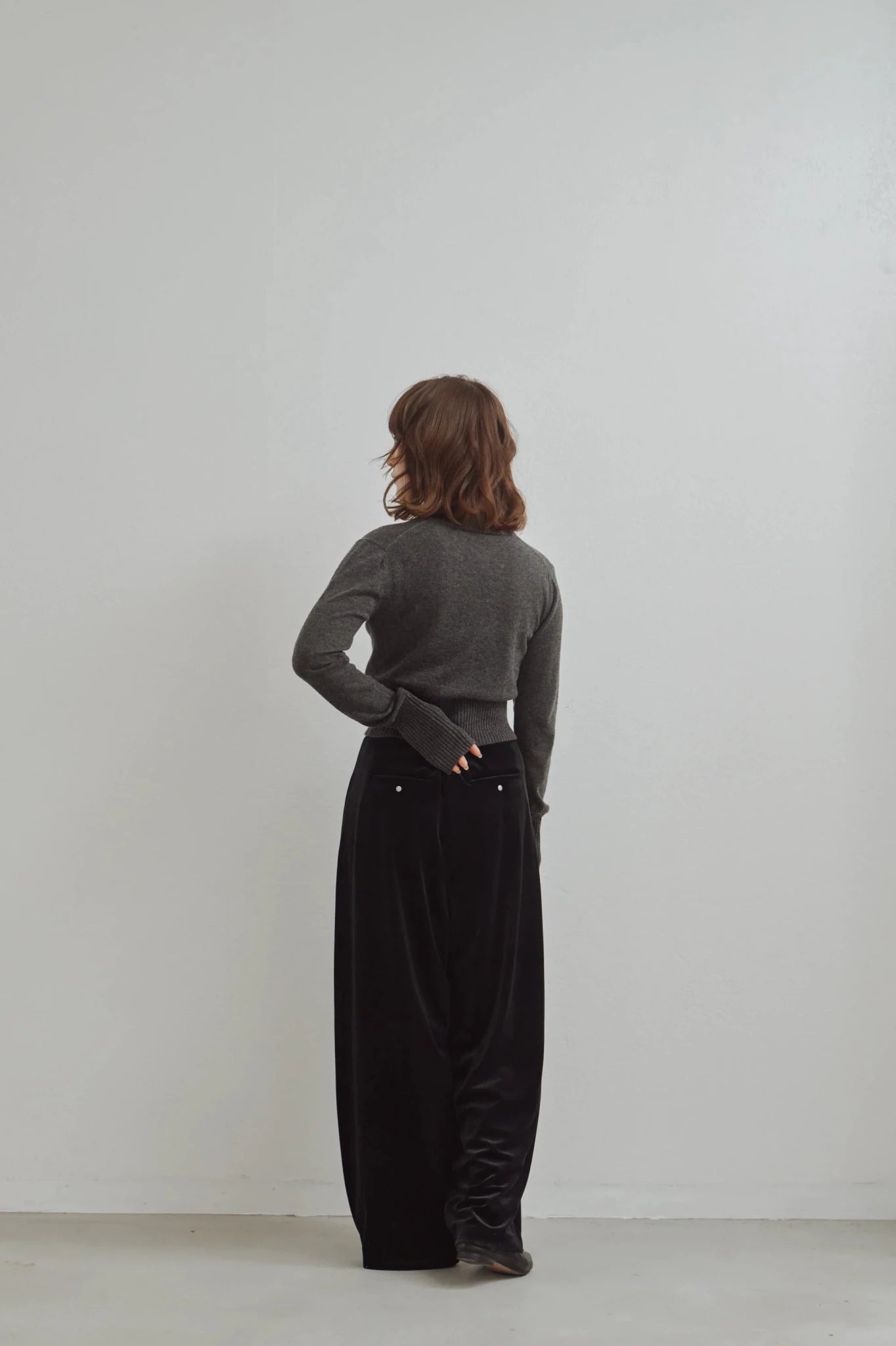 【Hella 2026 FALLWINTER COLLECTION】Velour Cocoon Pants - Champdelarose