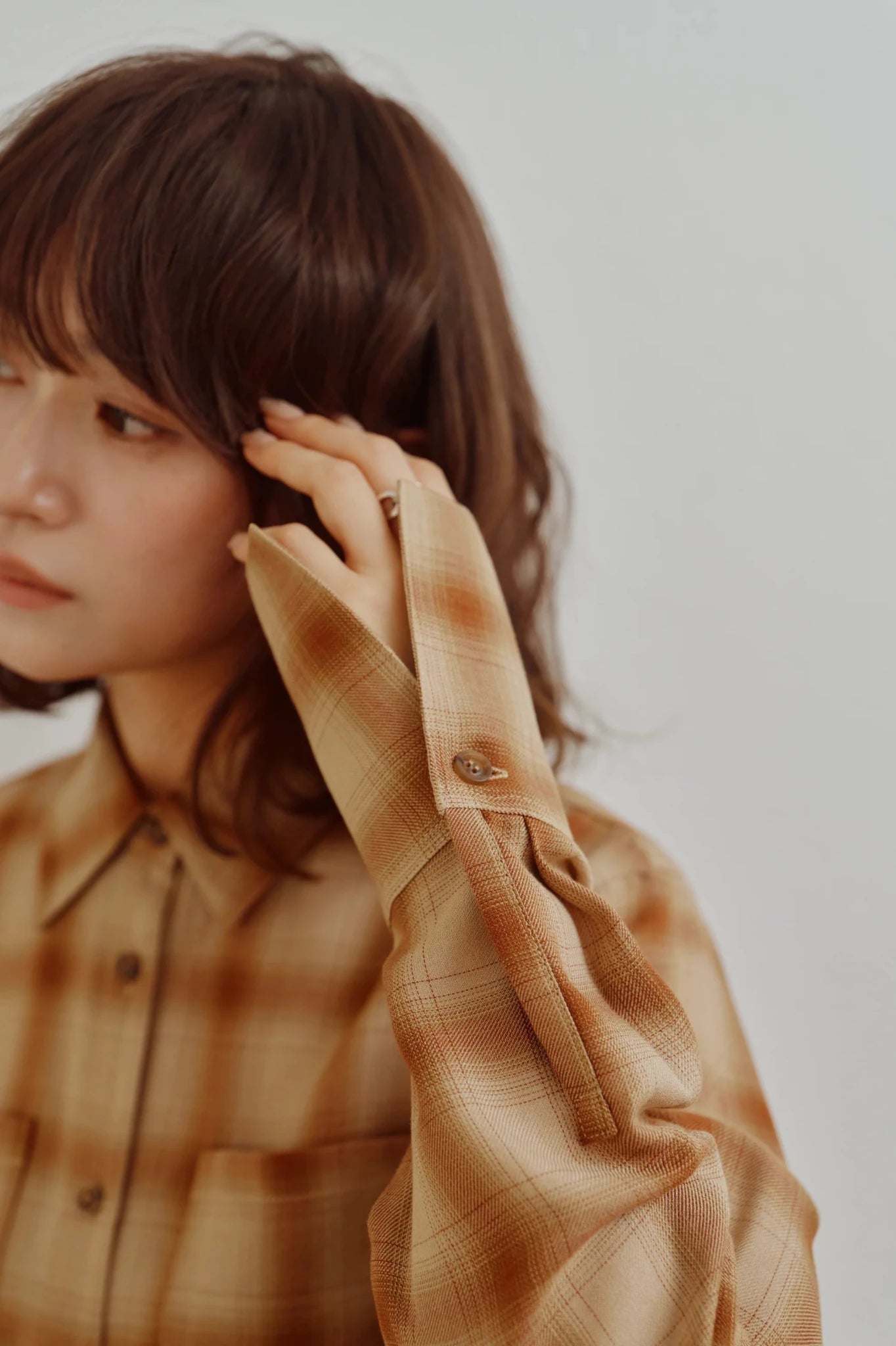 【Hella 2026 FALLWINTER COLLECTION】Viyella Waist Shape Shirt - Champdelarose