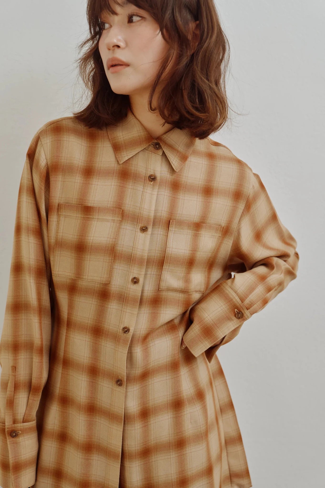 【Hella 2026 FALLWINTER COLLECTION】Viyella Waist Shape Shirt - Champdelarose