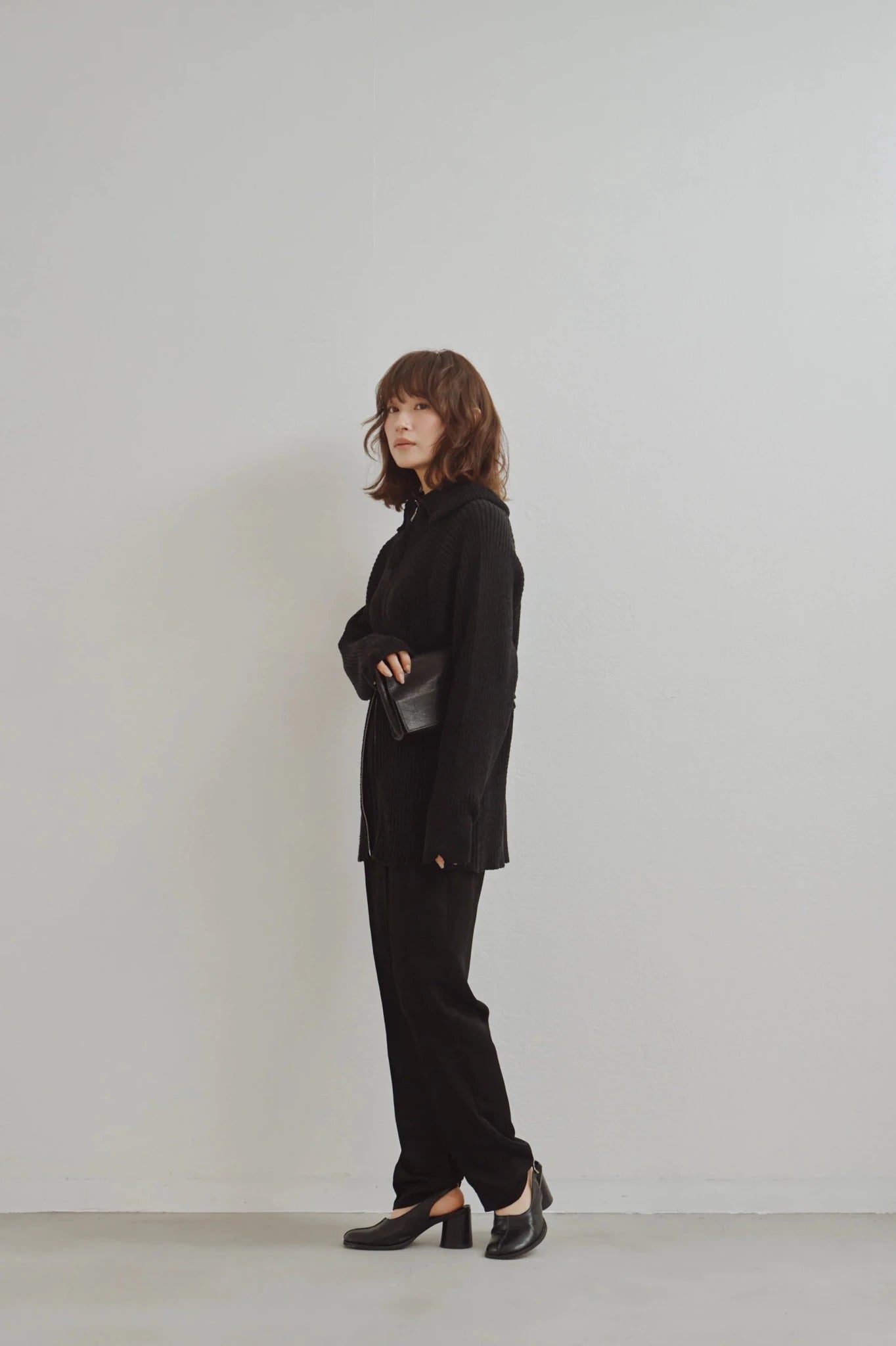 【Hella 2026 FALLWINTER COLLECTION】Wide Collar Rib Zip Knit - Champdelarose