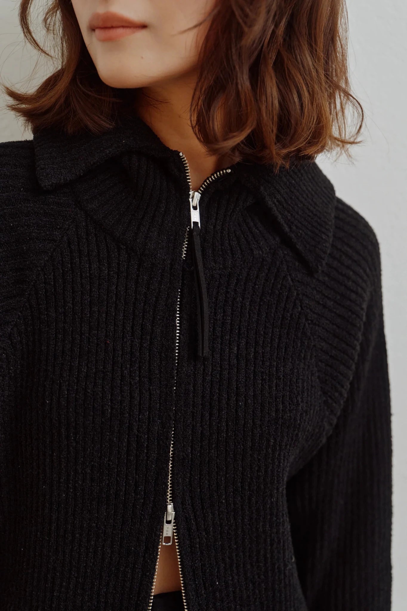 【Hella 2026 FALLWINTER COLLECTION】Wide Collar Rib Zip Knit - Champdelarose