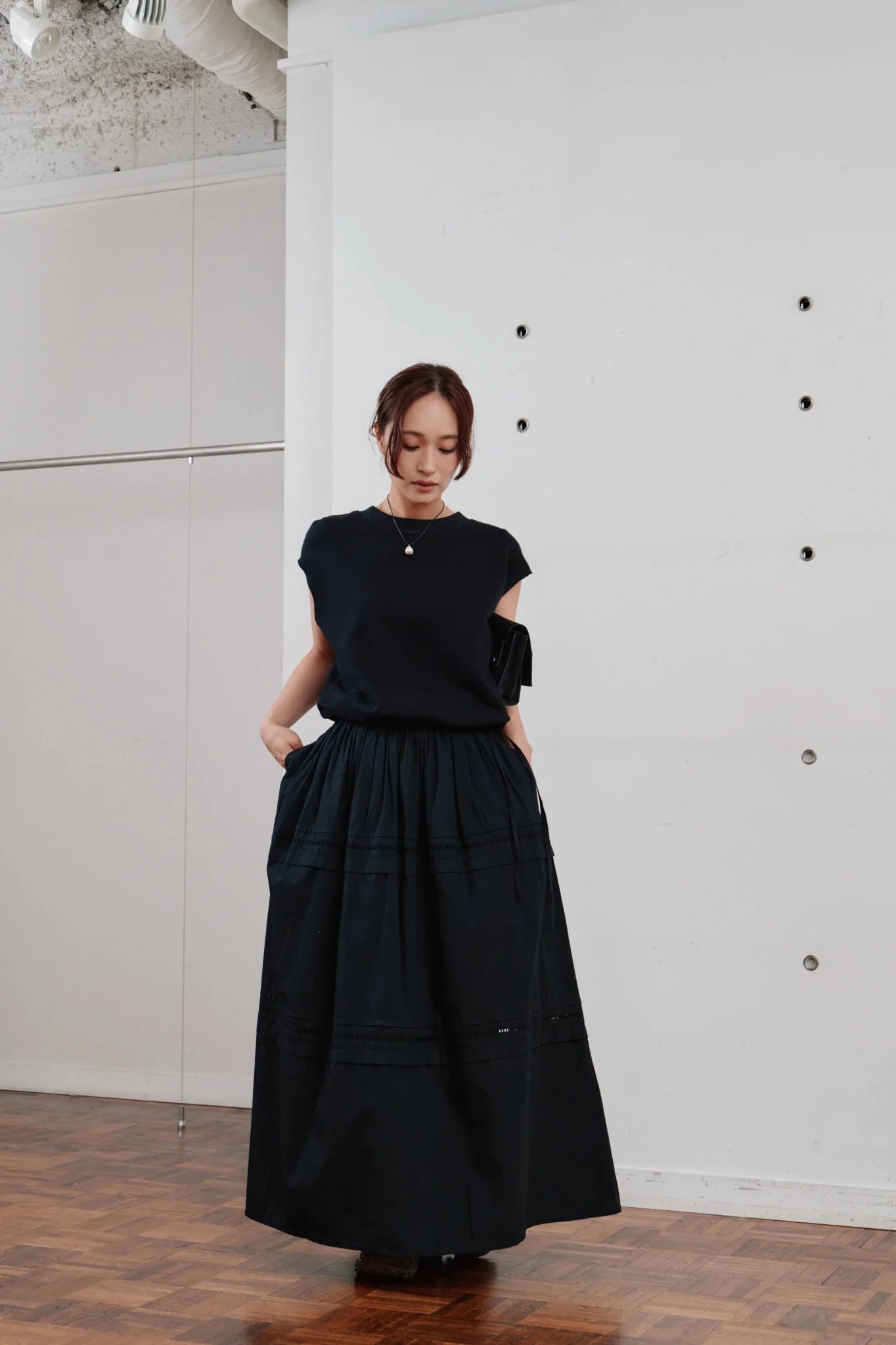 【Hella 2026 SPRING/SUMMER】back laceup sweat top - Champdelarose