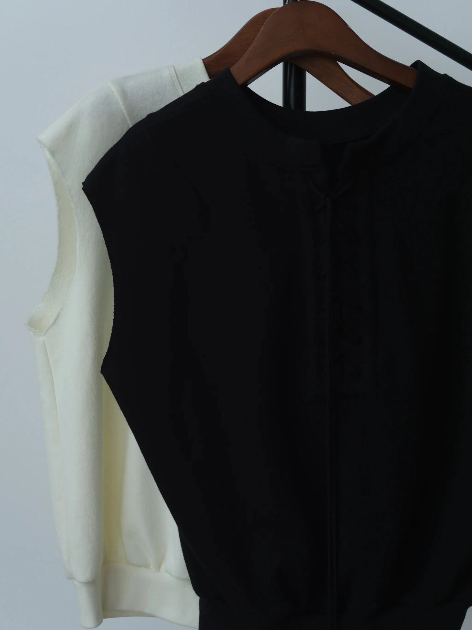【Hella 2026 SPRING/SUMMER】back laceup sweat top - Champdelarose