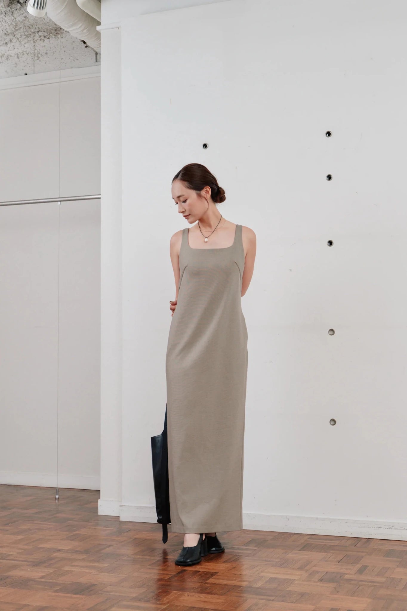 【Hella 2026 SPRING/SUMMER】back tie cocoon dress - Champdelarose