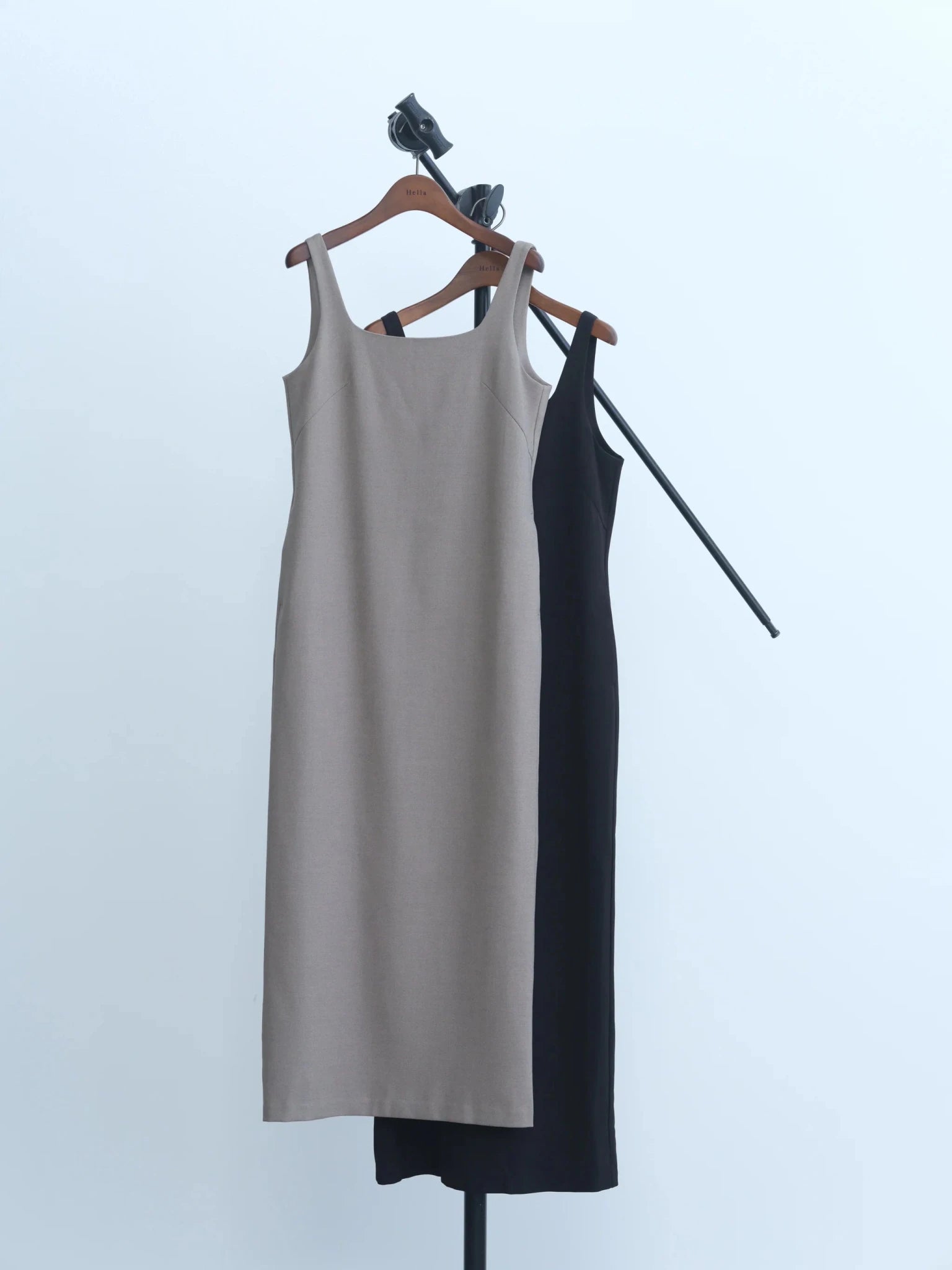 【Hella 2026 SPRING/SUMMER】back tie cocoon dress - Champdelarose