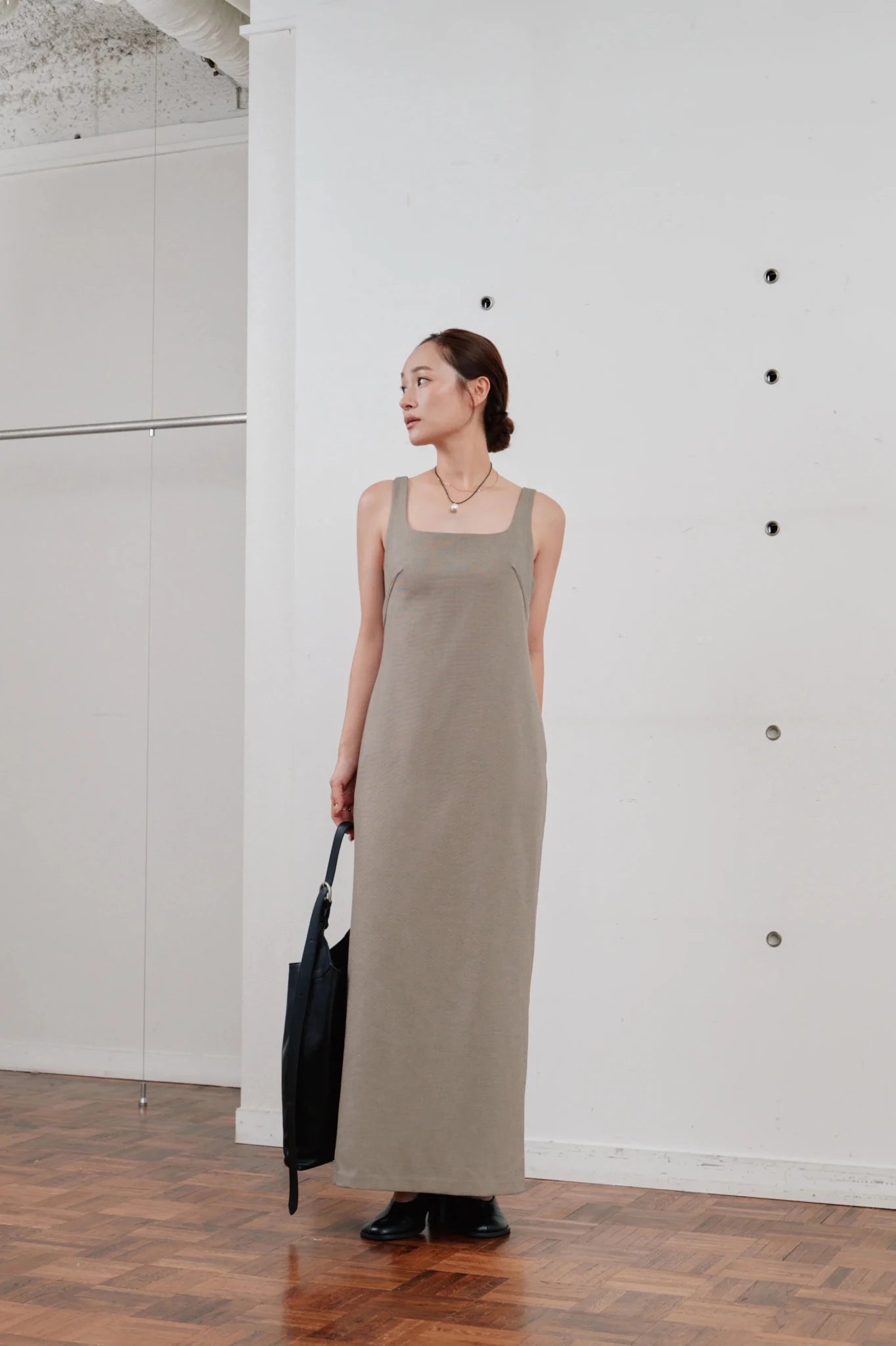 【Hella 2026 SPRING/SUMMER】back tie cocoon dress - Champdelarose