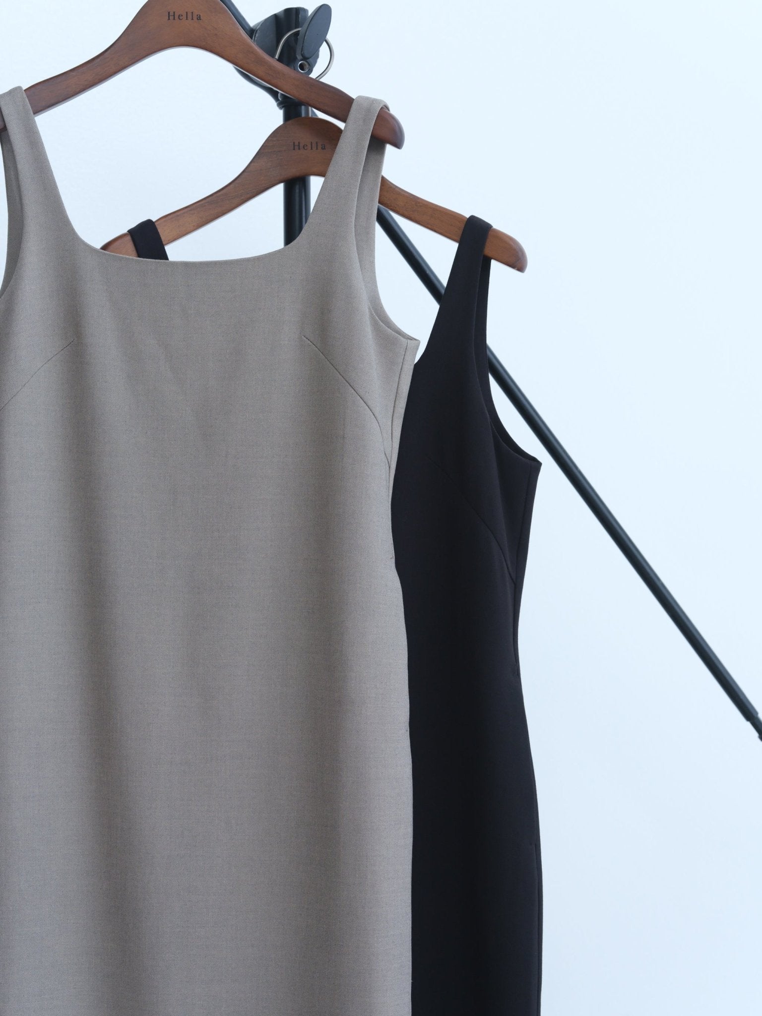 【Hella 2026 SPRING/SUMMER】back tie cocoon dress - Champdelarose
