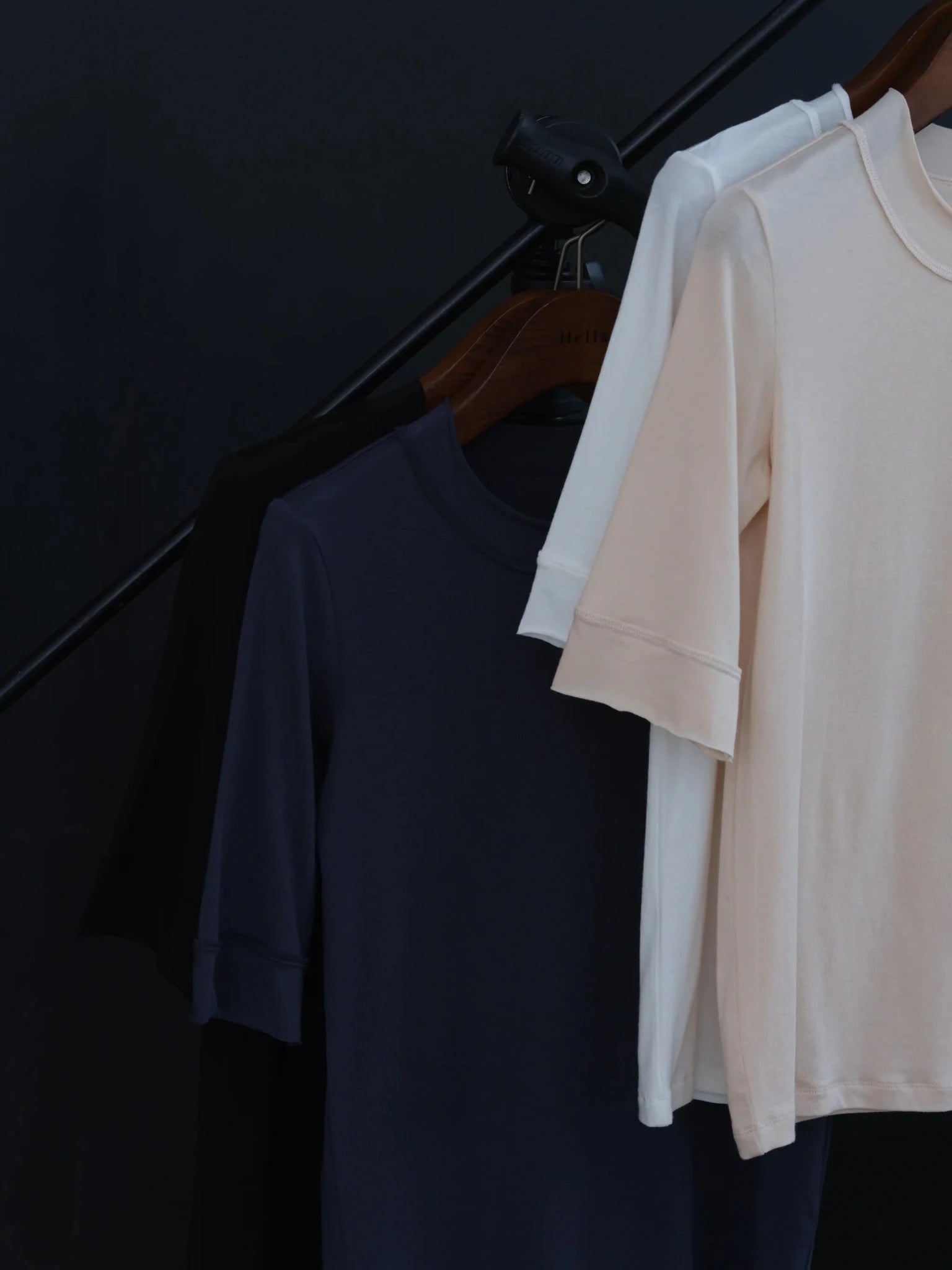 【Hella 2026 SPRING/SUMMER】bear tenjiku top - Champdelarose