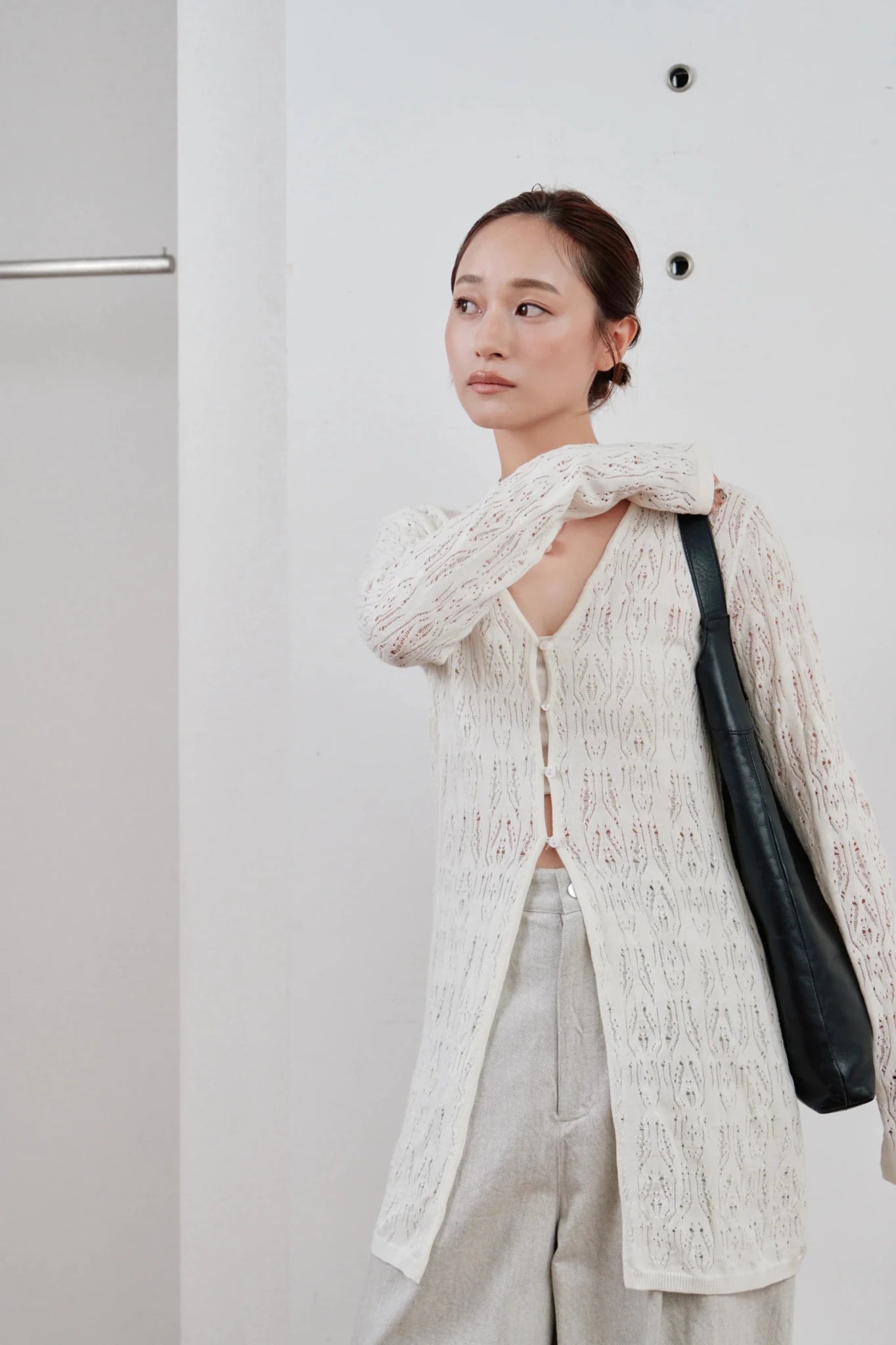 【Hella 2026 SPRING/SUMMER】crochet lace Vneck cardigan - Champdelarose