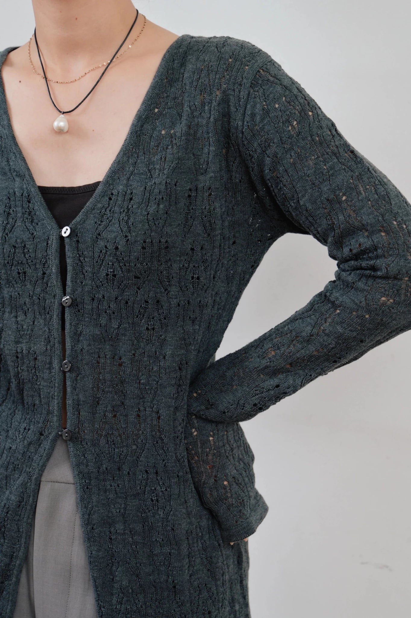 【Hella 2026 SPRING/SUMMER】crochet lace Vneck cardigan - Champdelarose