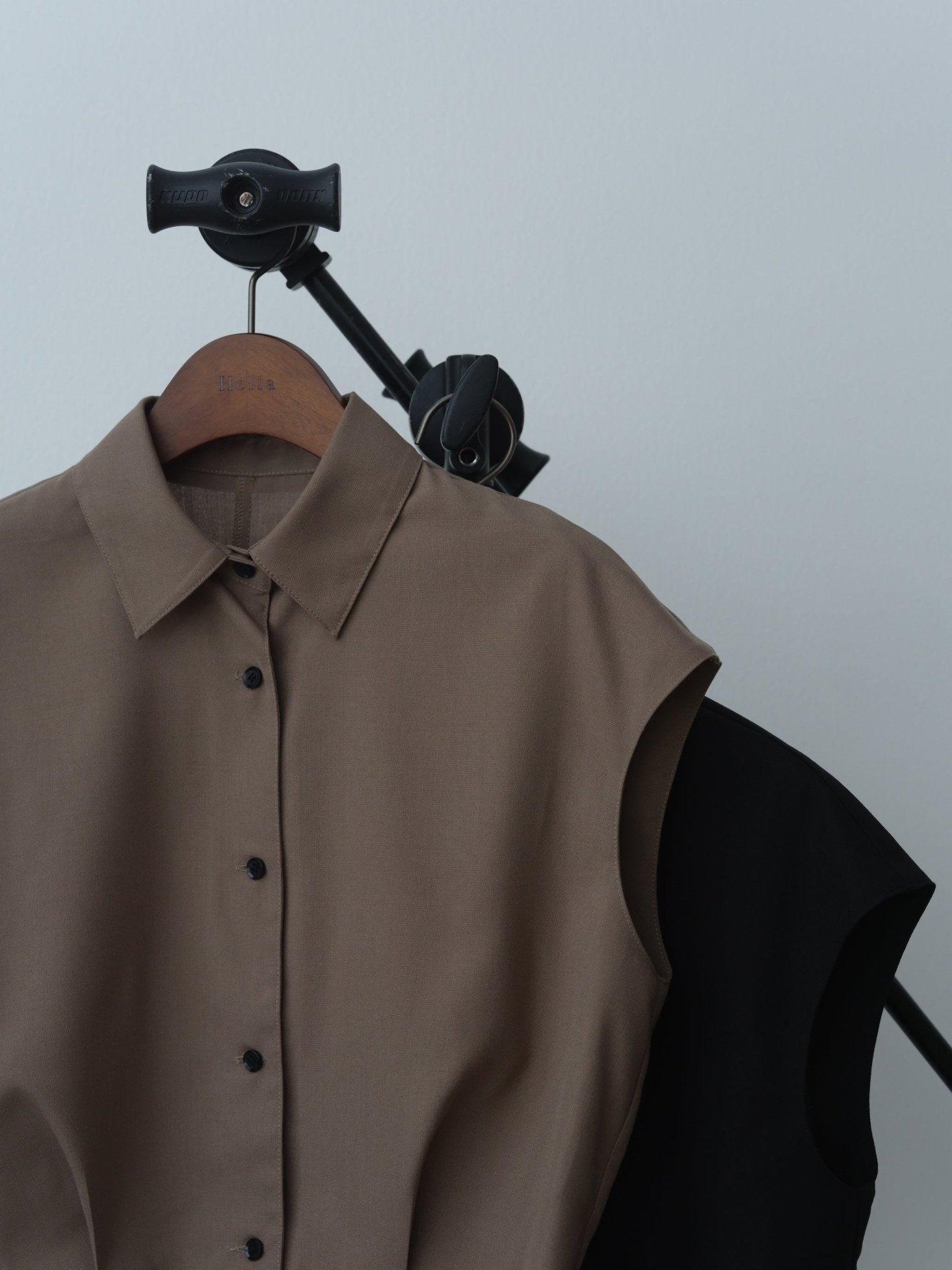 【Hella 2026 SPRING/SUMMER】cut off cropped shirt - Champdelarose