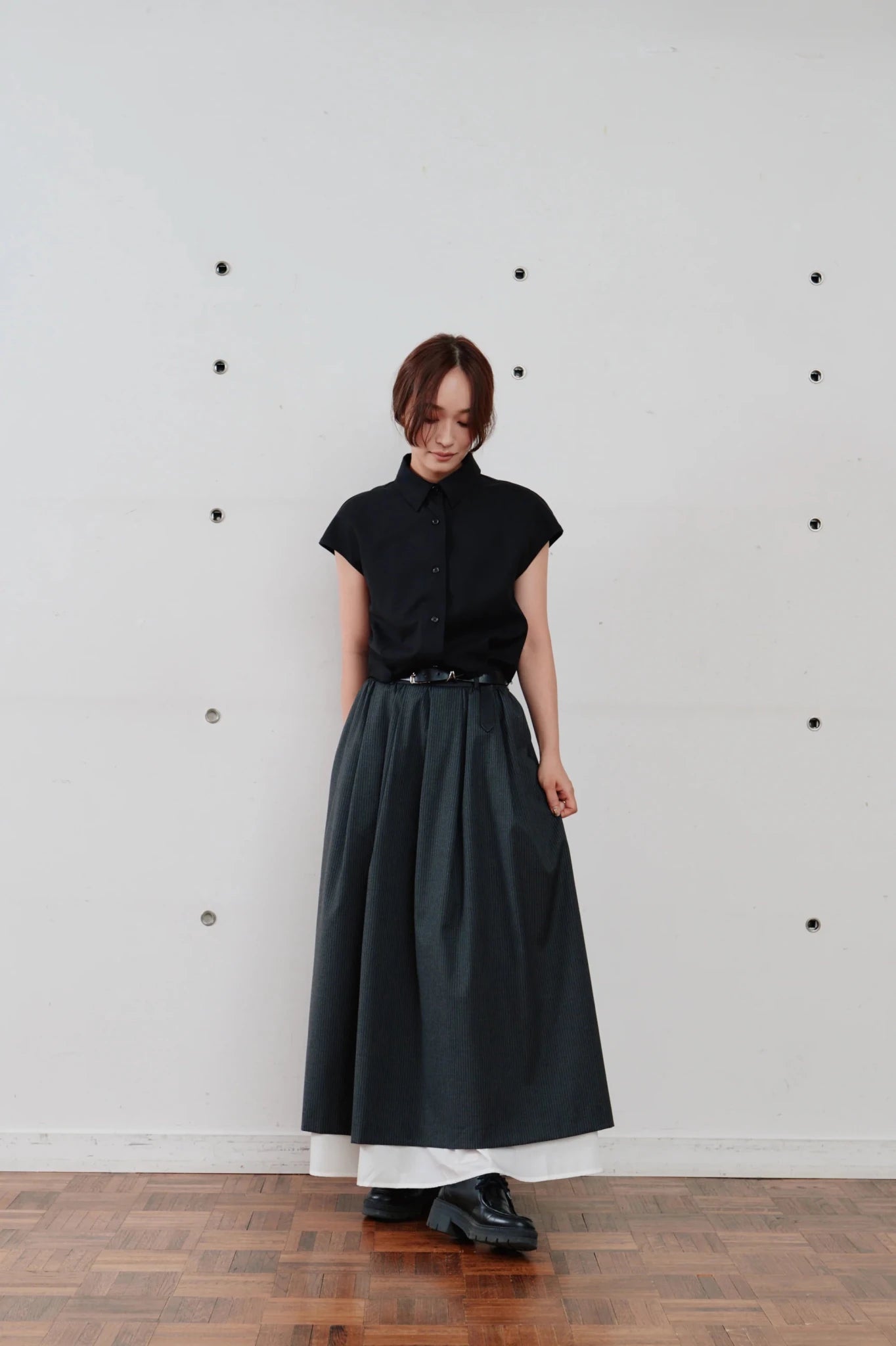 【Hella 2026 SPRING/SUMMER】cut off cropped shirt - Champdelarose