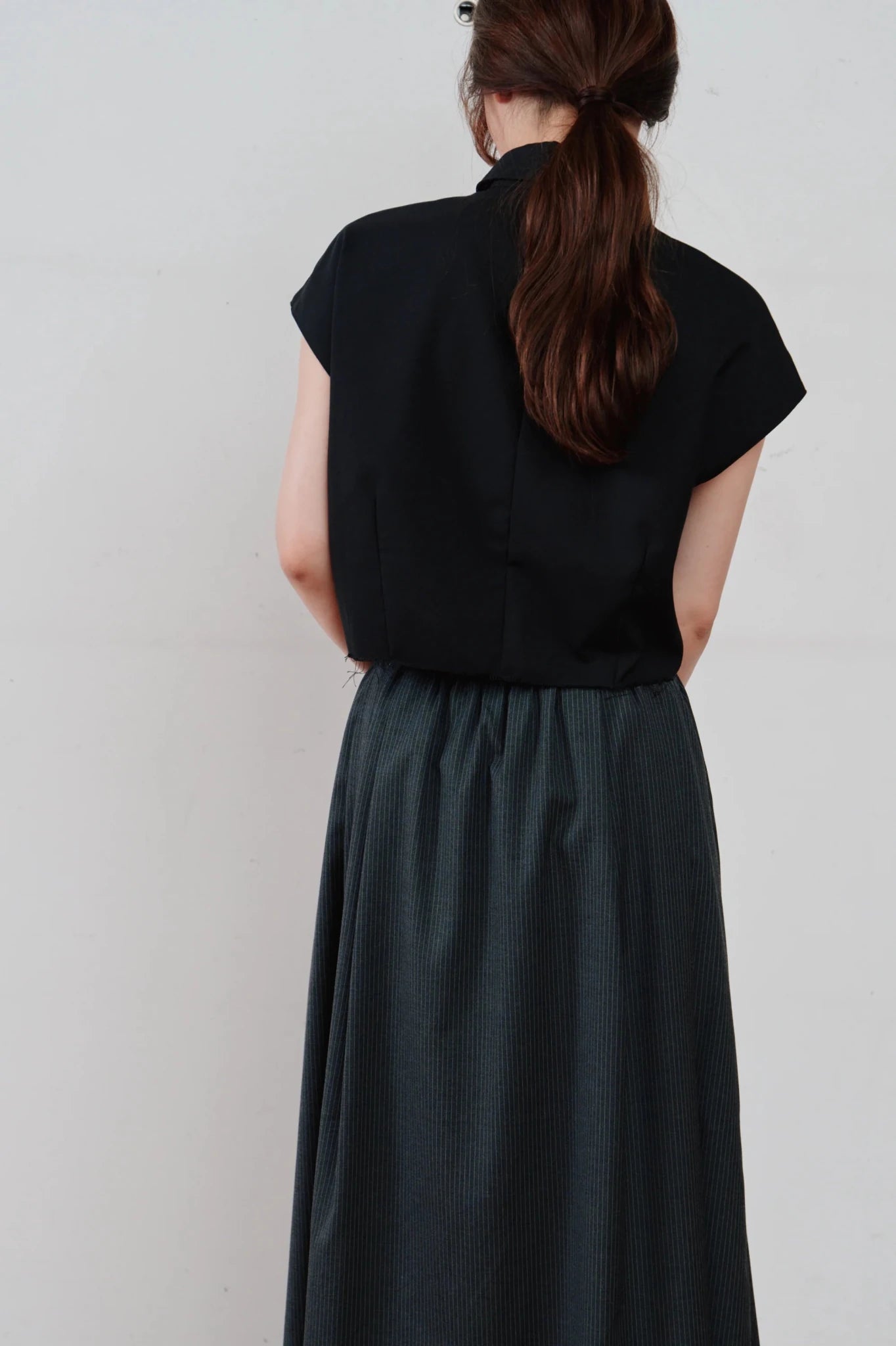 【Hella 2026 SPRING/SUMMER】cut off cropped shirt - Champdelarose
